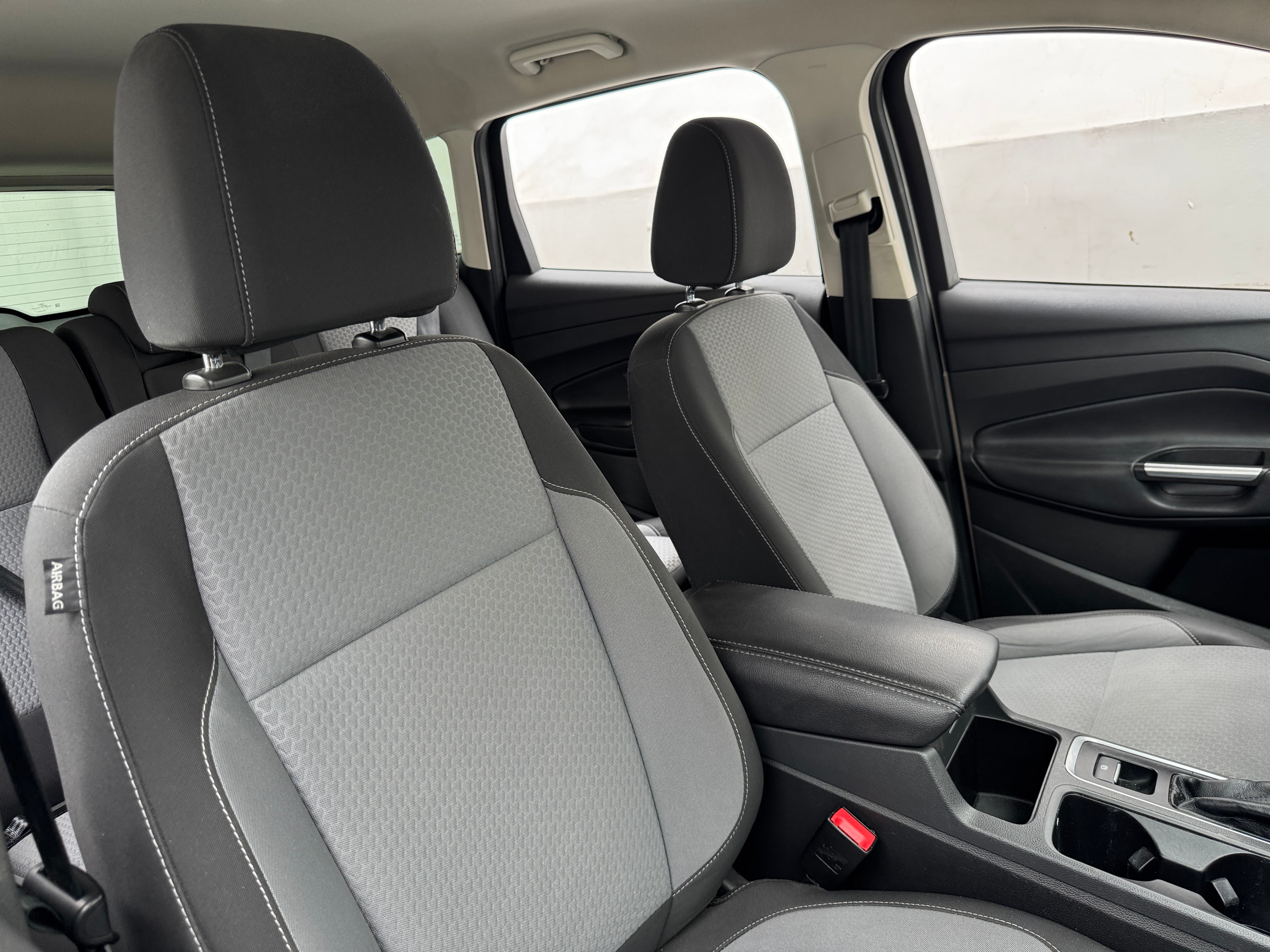 Used 2017 Ford Escape SE with VIN 1FMCU9G90HUA73511 for sale in Colonial Heights, VA
