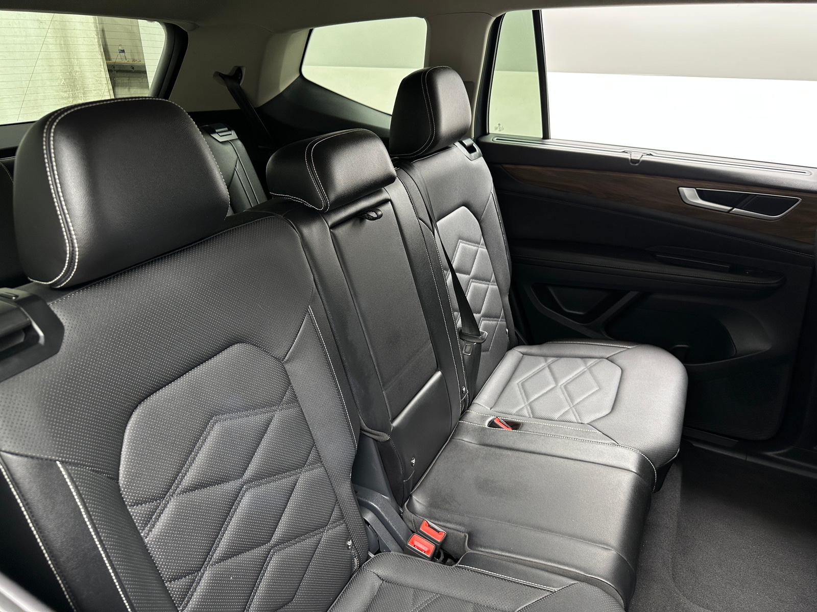 Thumbnail: 2025 Volkswagen Atlas - 5