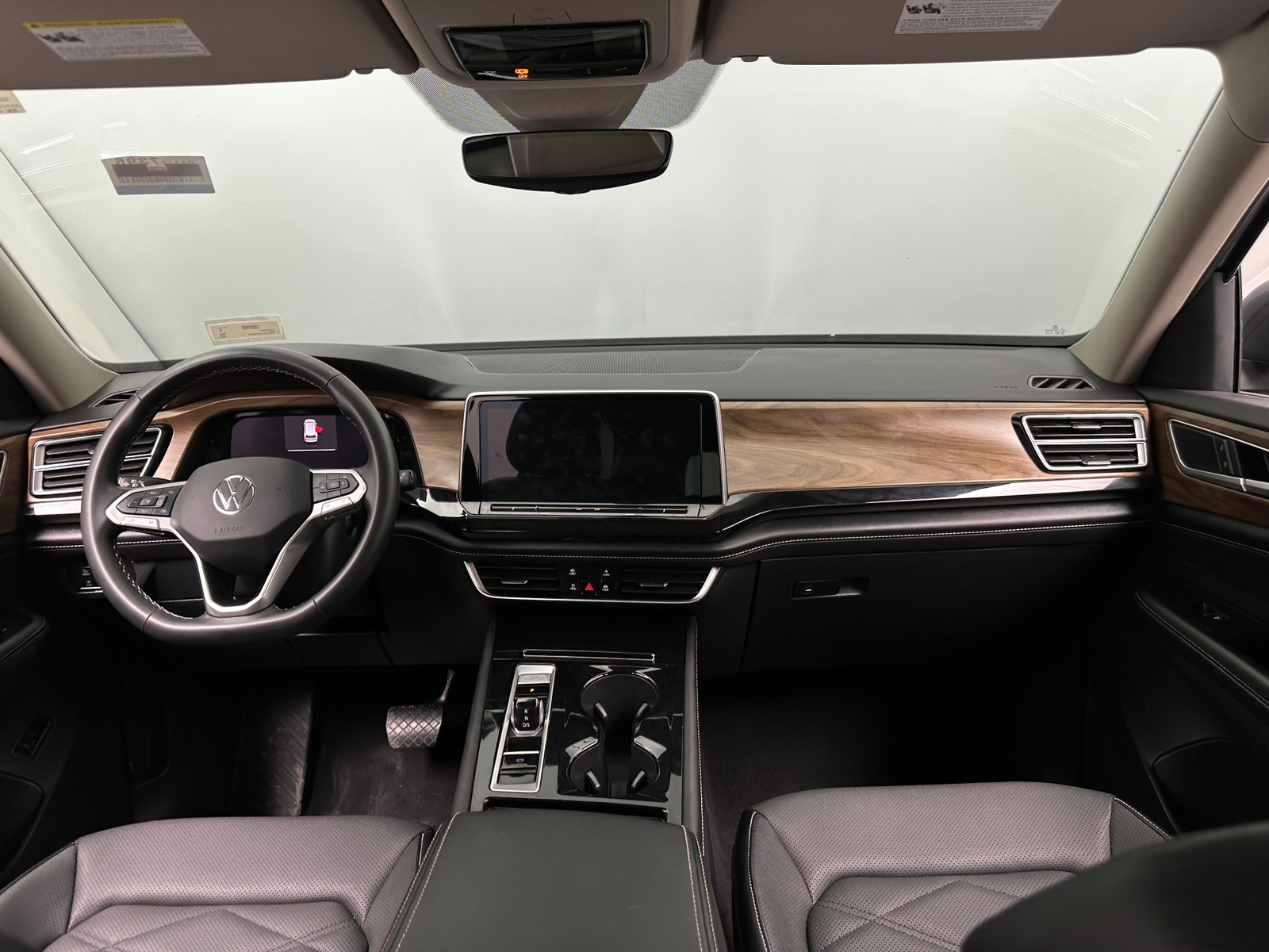 Thumbnail: 2025 Volkswagen Atlas - 2