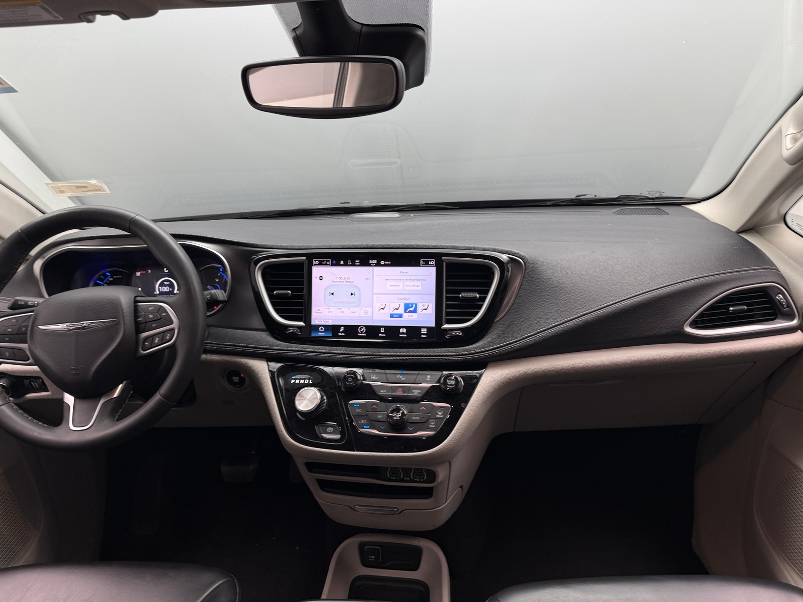Thumbnail: 2023 Chrysler Pacifica - 2