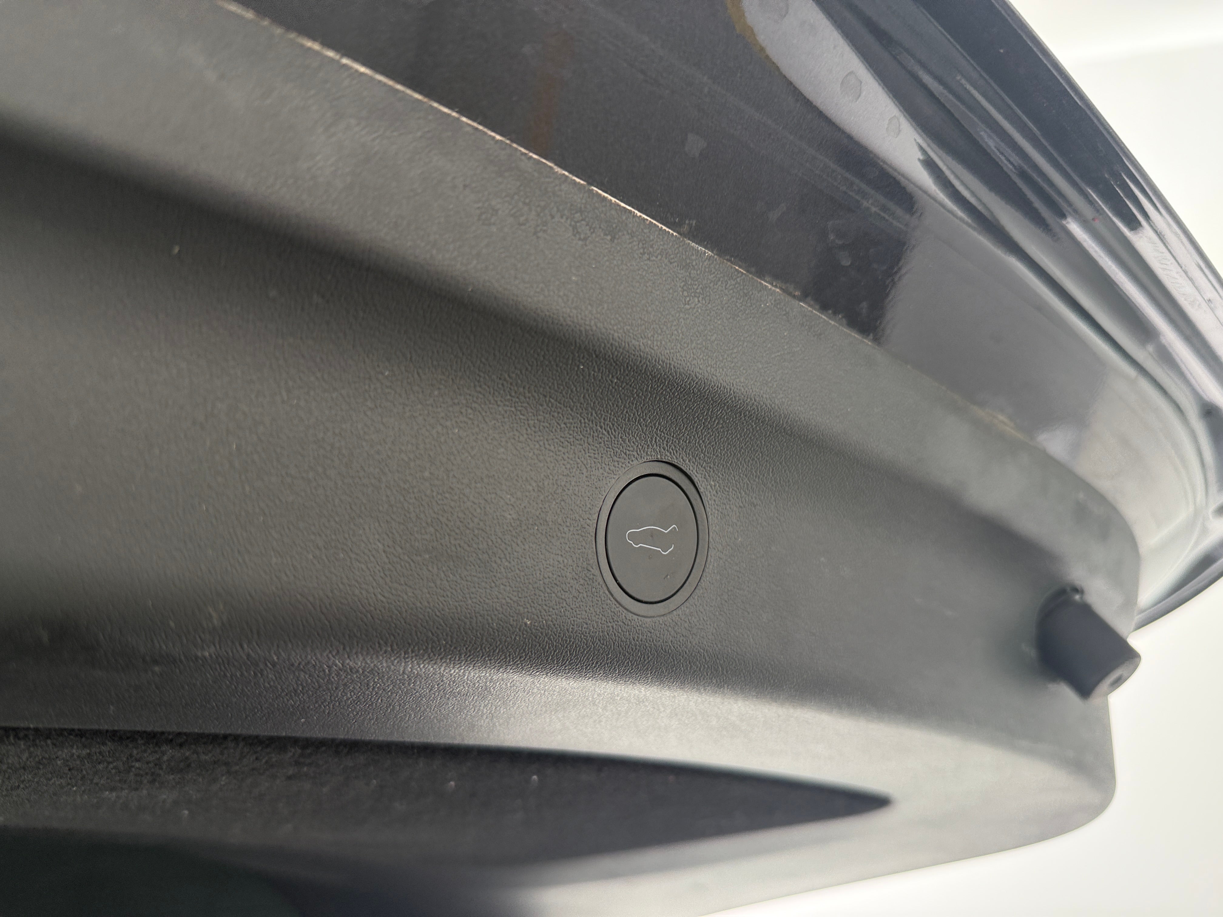 Used 2025 Tesla Model Y Long Range with VIN 7SAYGDED6SA364851 for sale in Oak Creek, WI