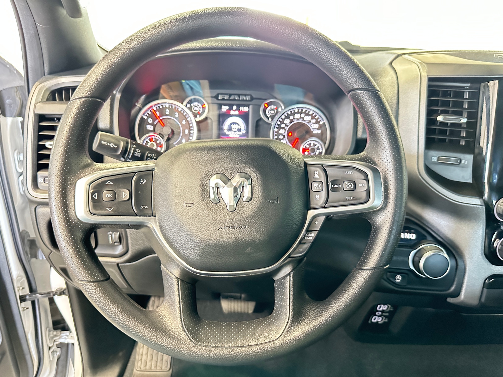 Thumbnail: 2025 RAM 1500 - 5