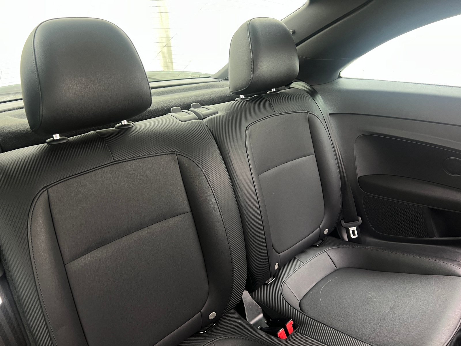 Thumbnail: 2018 Volkswagen Beetle - 6
