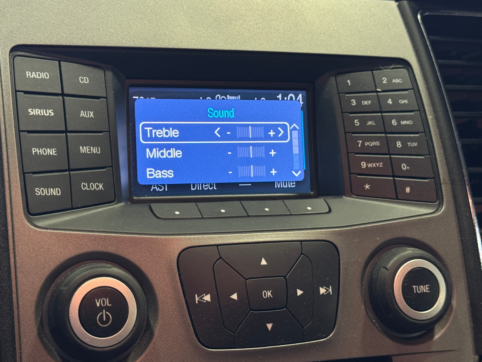 Thumbnail: 2015 Ford Taurus - 4