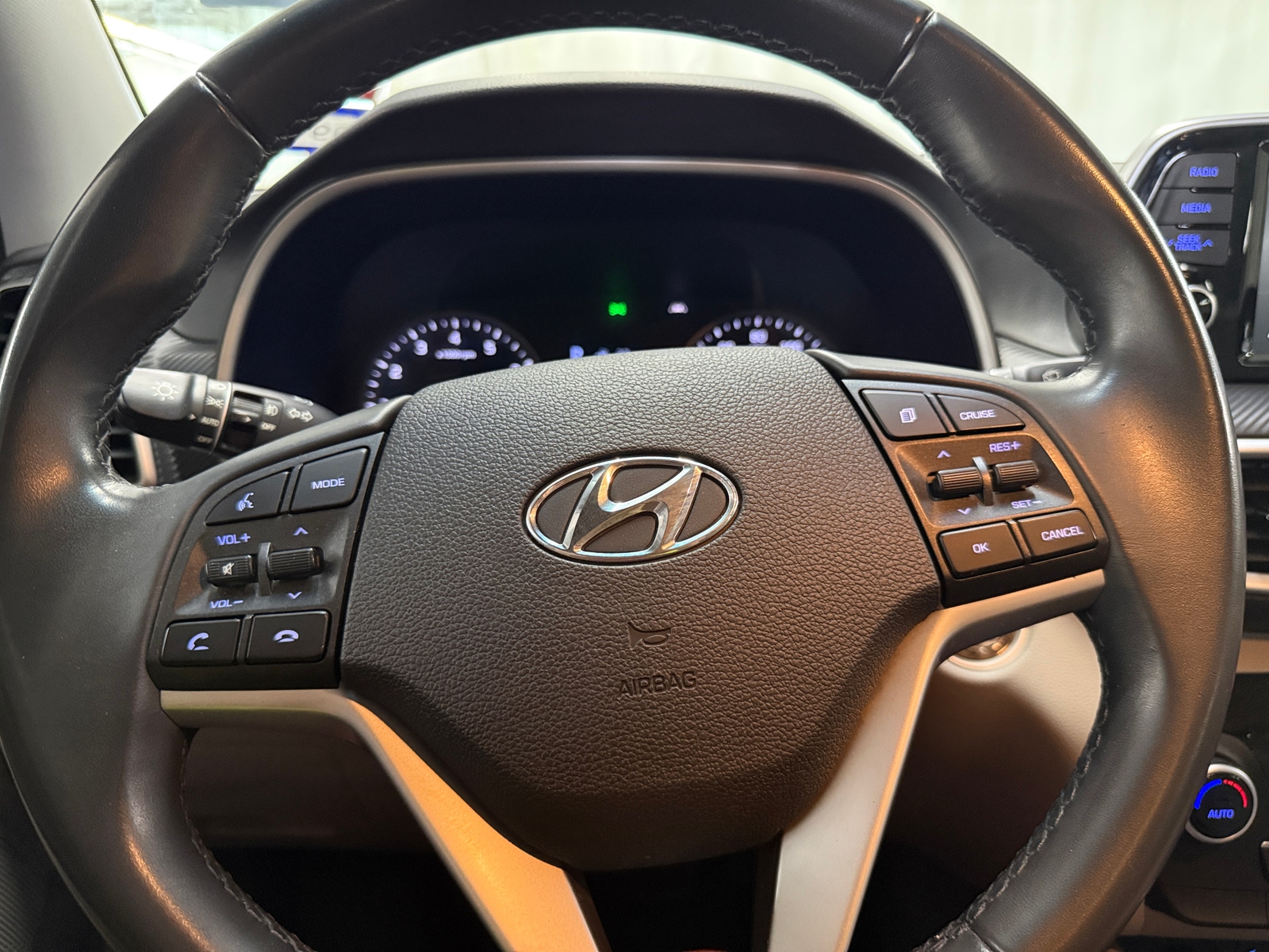 Thumbnail: 2020 Hyundai Tucson - 5