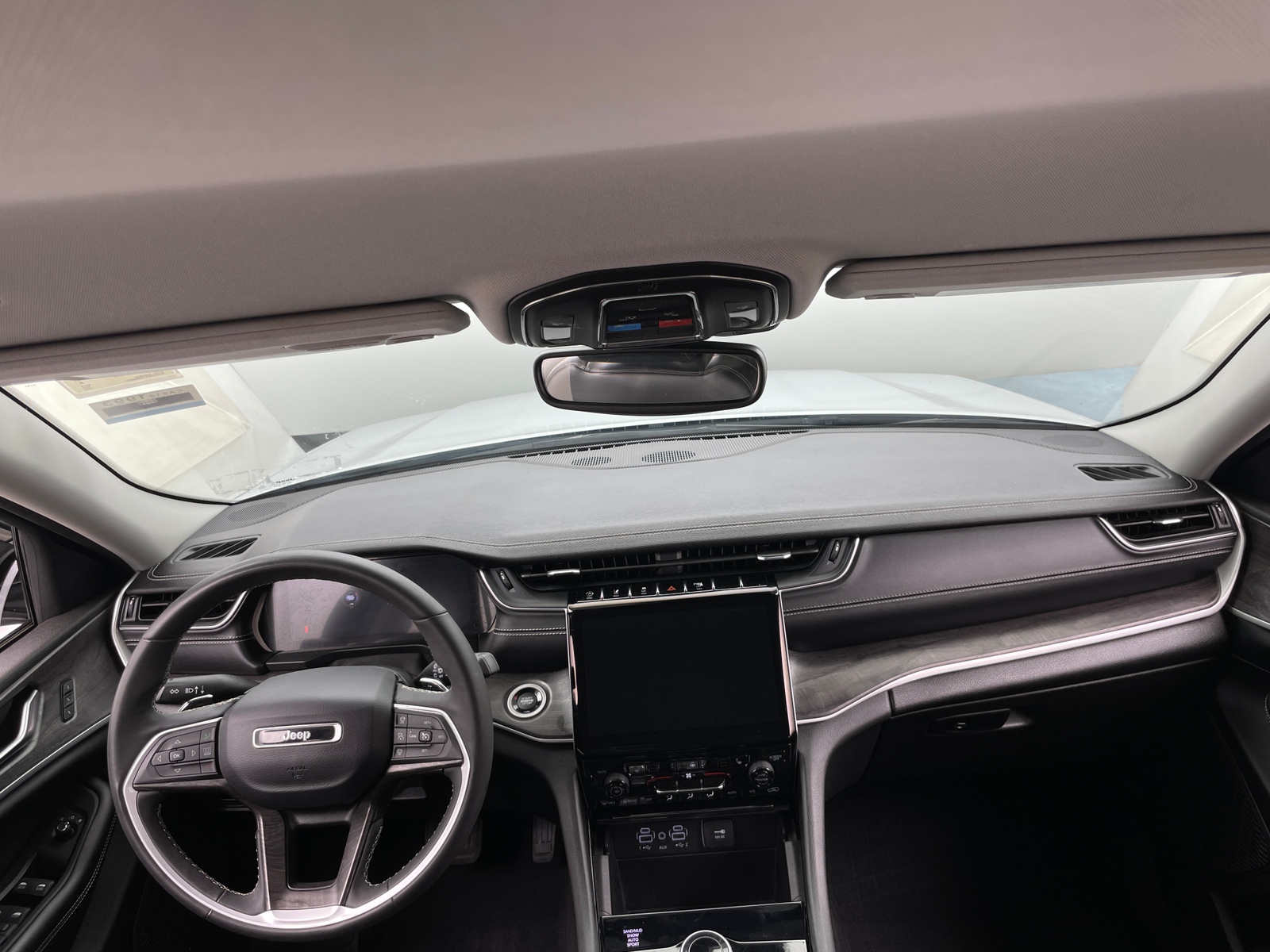 Thumbnail: 2023 Jeep Grand Cherokee - 2
