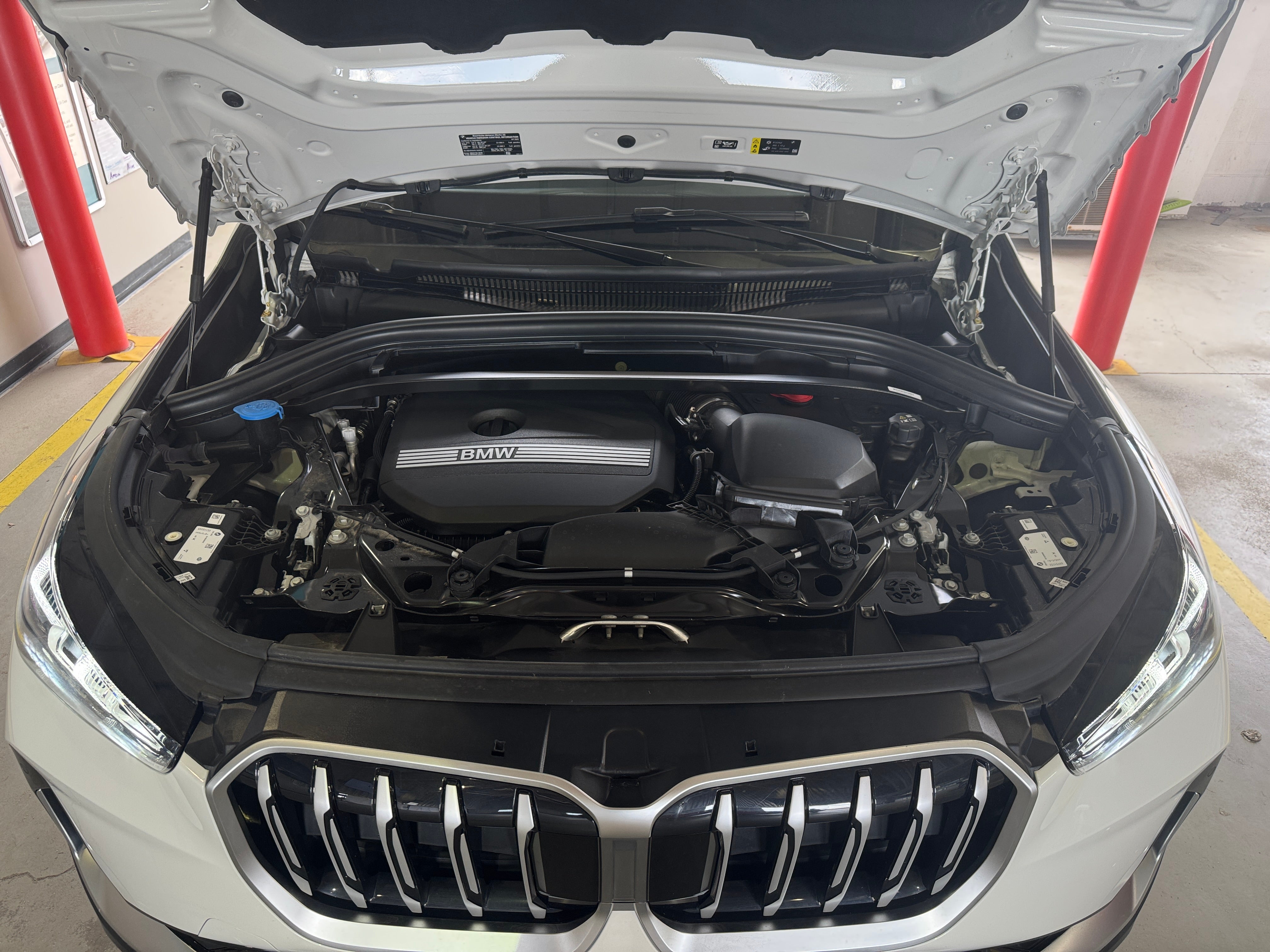 2025 BMW X1