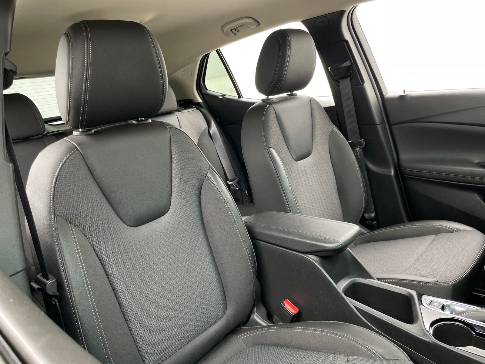 Thumbnail: 2023 Buick Encore GX - 2