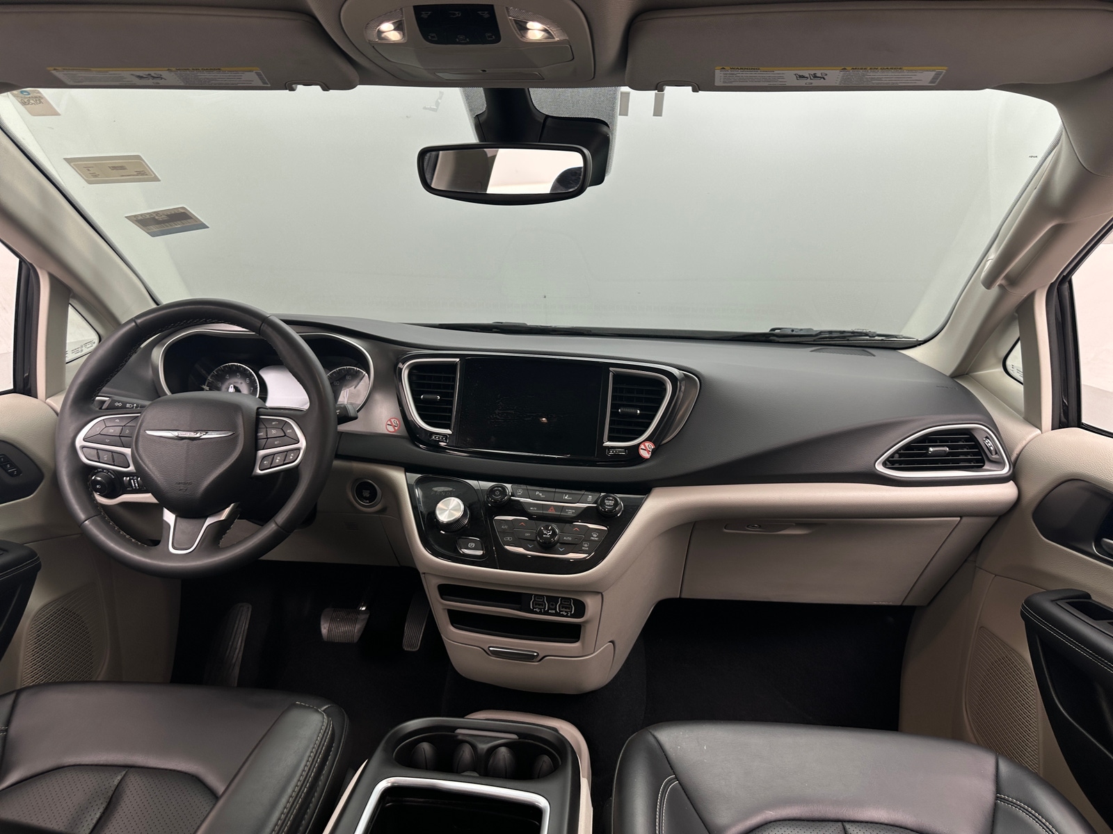 Thumbnail: 2023 Chrysler Pacifica - 2