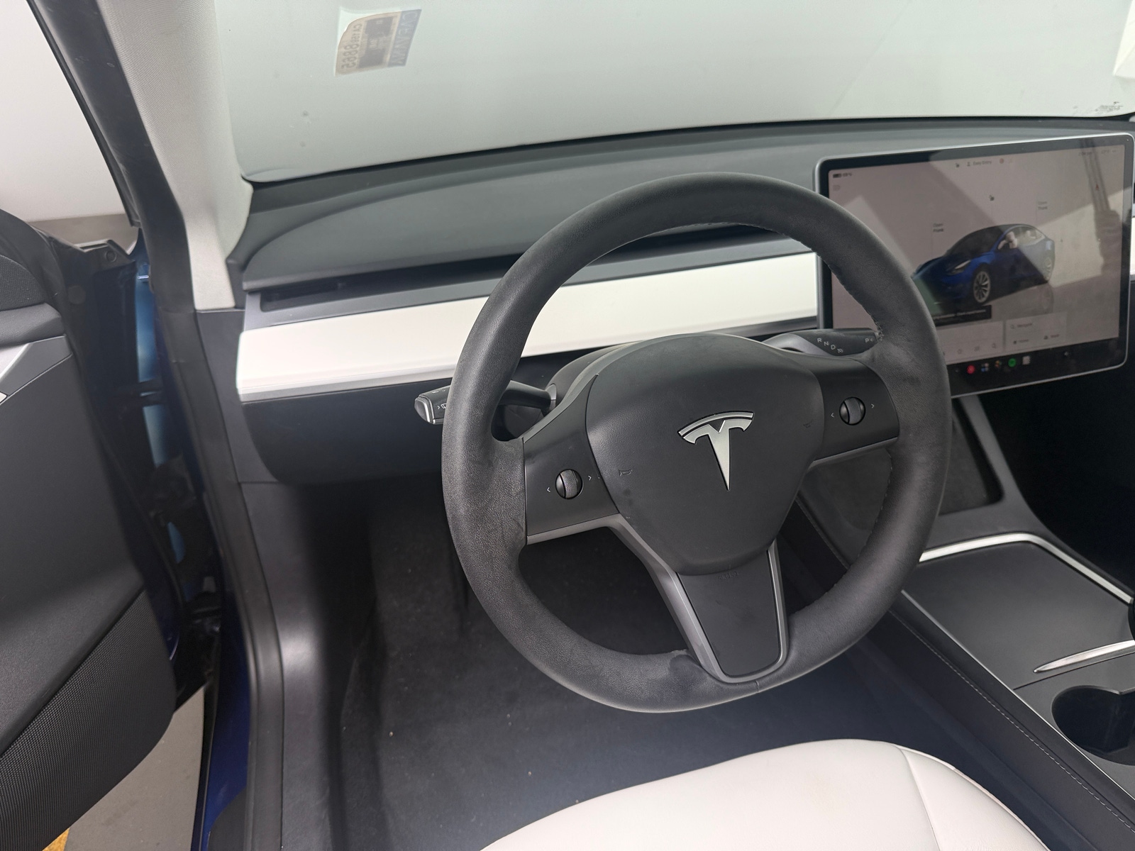 Thumbnail: 2022 Tesla Model 3 - 4