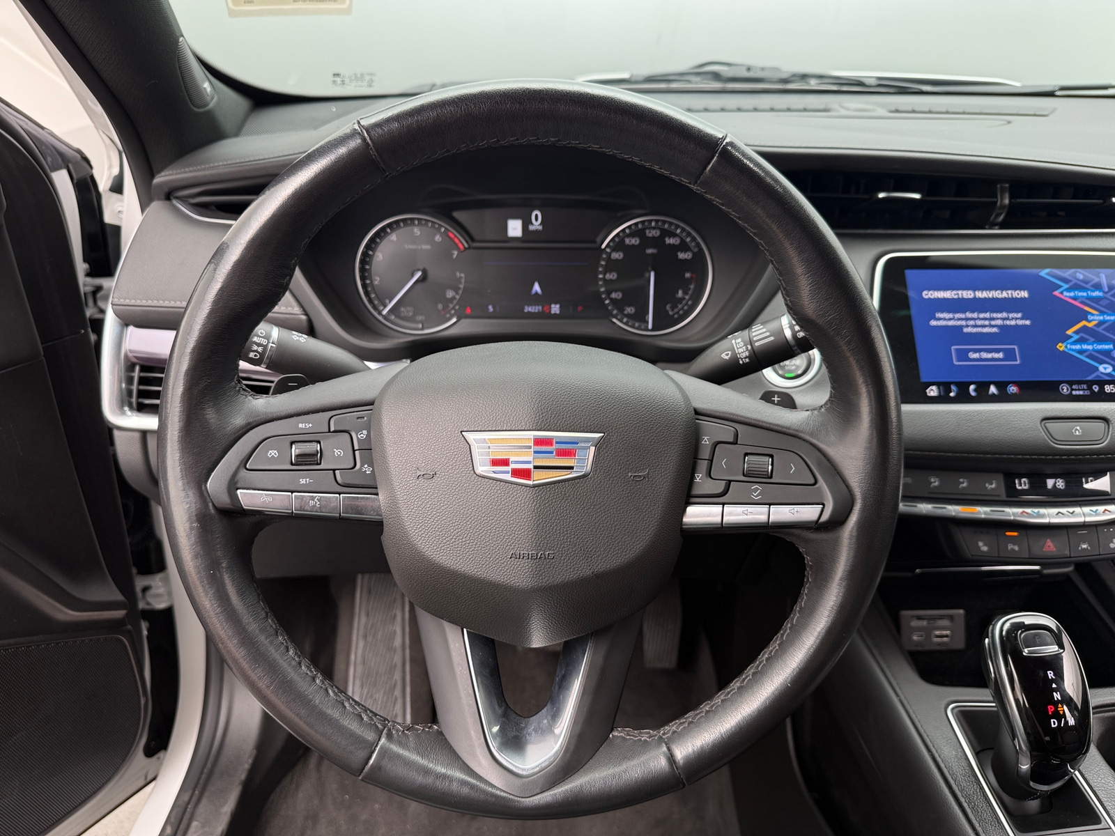 Thumbnail: 2023 Cadillac XT4 - 4