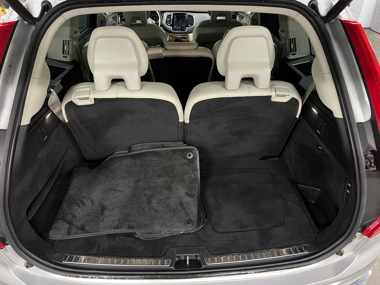 Thumbnail: 2017 Volvo XC90 - 6