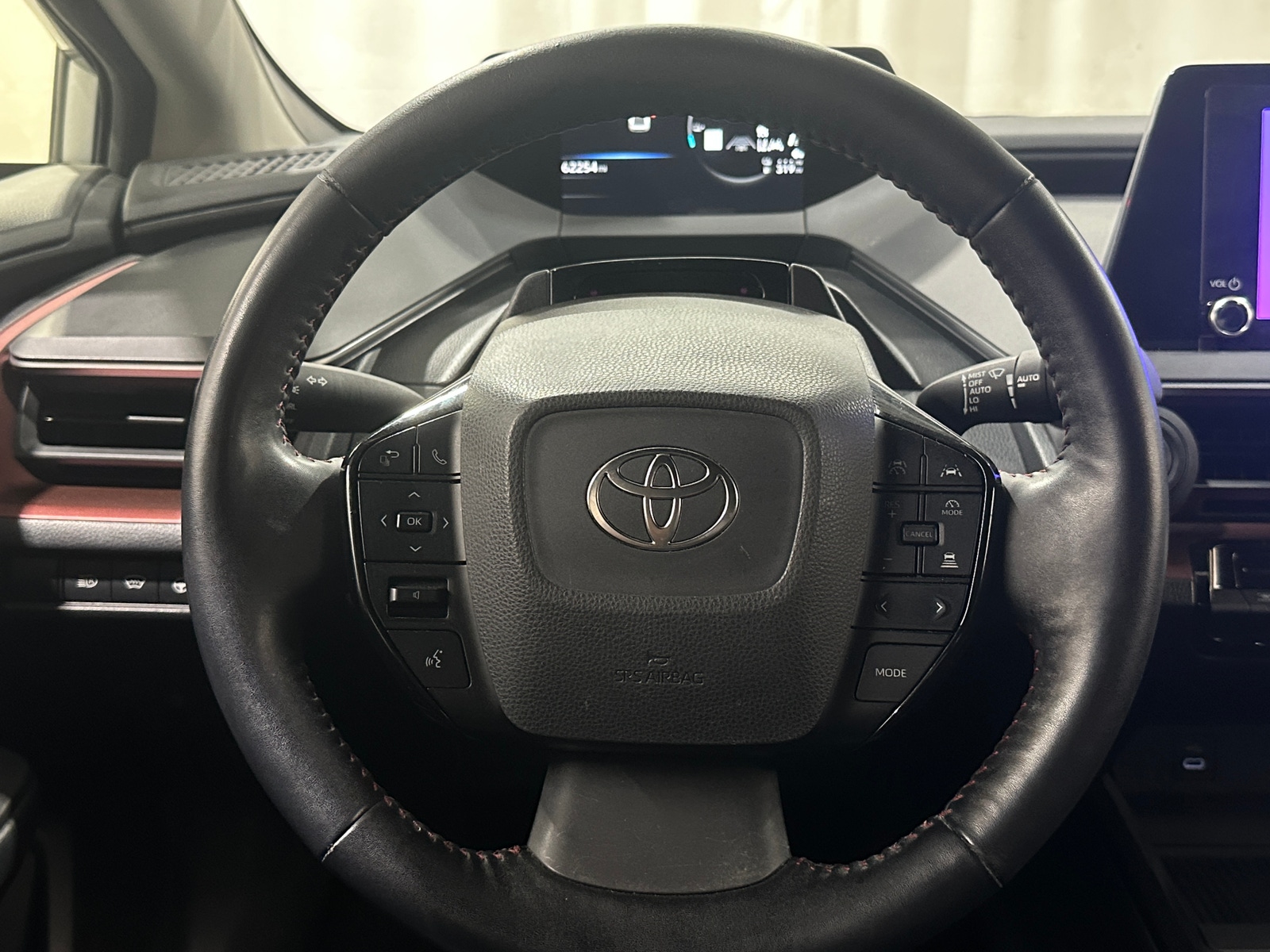 Thumbnail: 2023 Toyota Prius Prime - 5