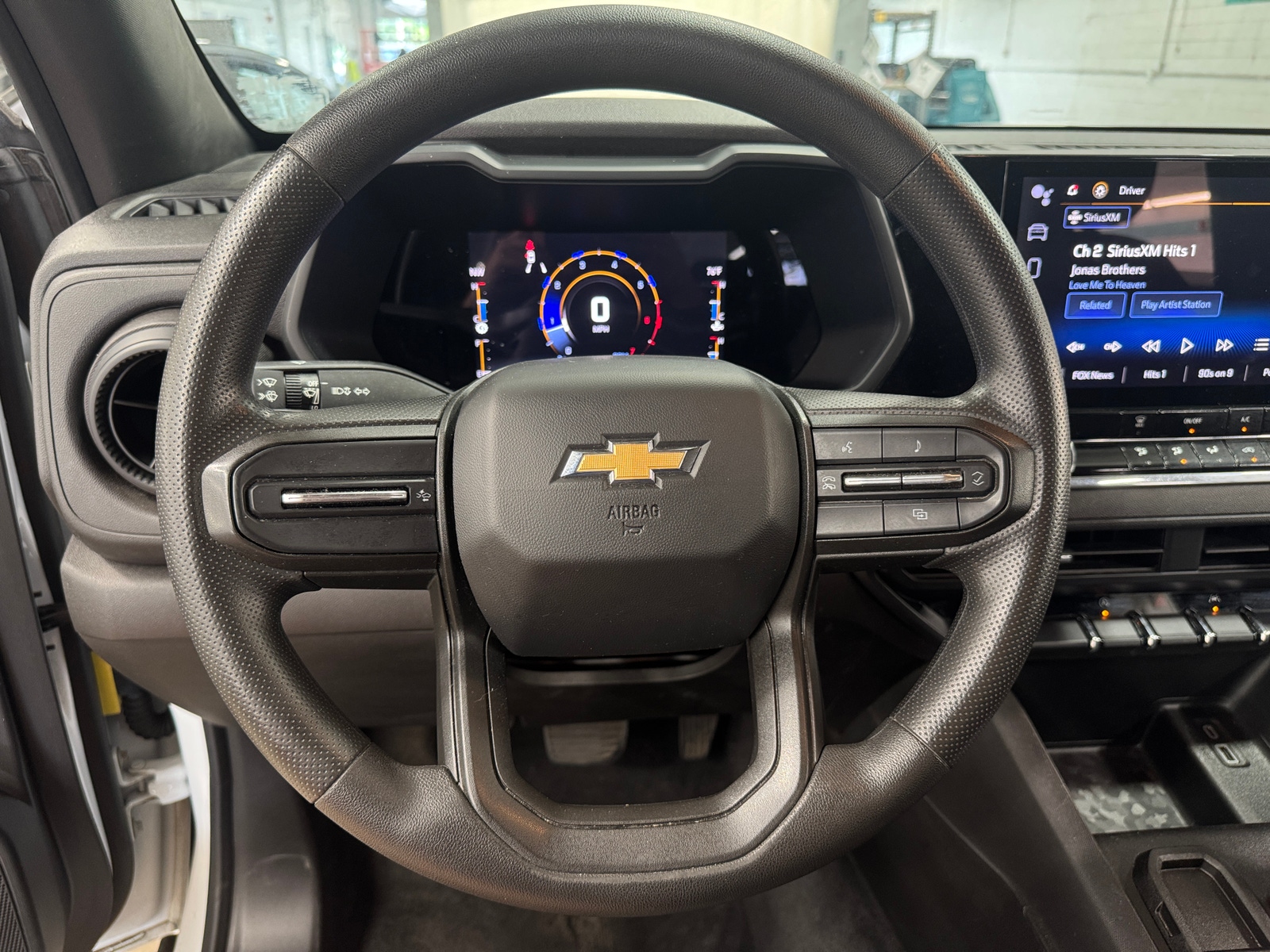 Thumbnail: 2023 Chevrolet Colorado - 5