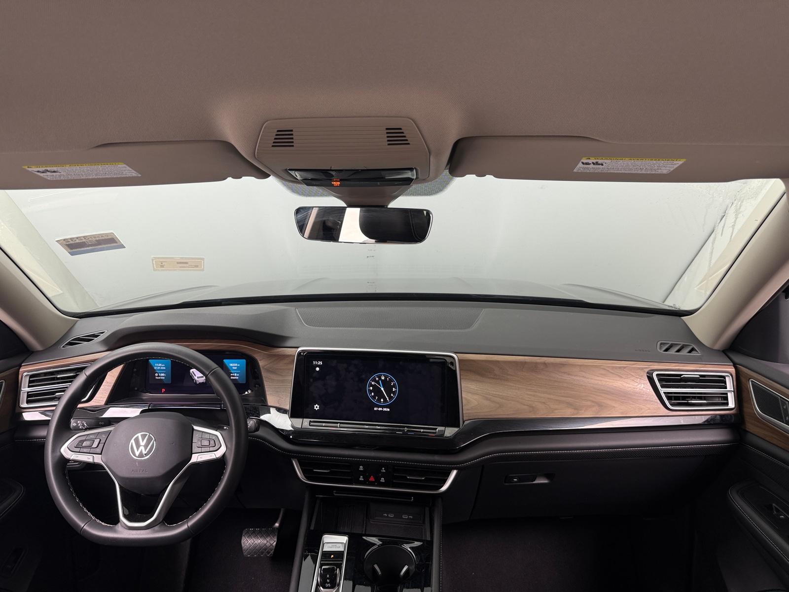 Thumbnail: 2026 Volkswagen Atlas - 2