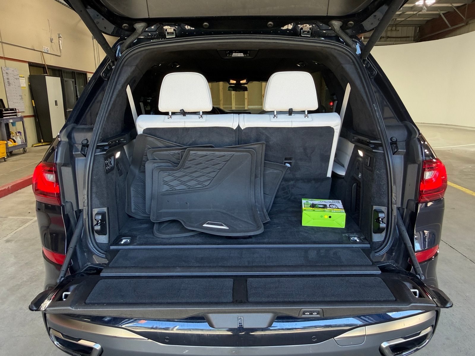 Thumbnail: 2020 BMW X7 - 6