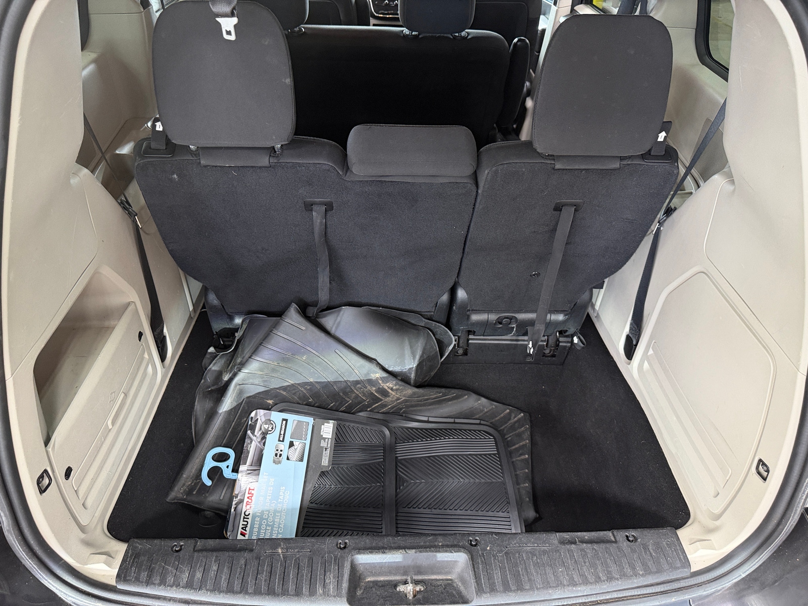 Thumbnail: 2018 Dodge Grand Caravan - 7