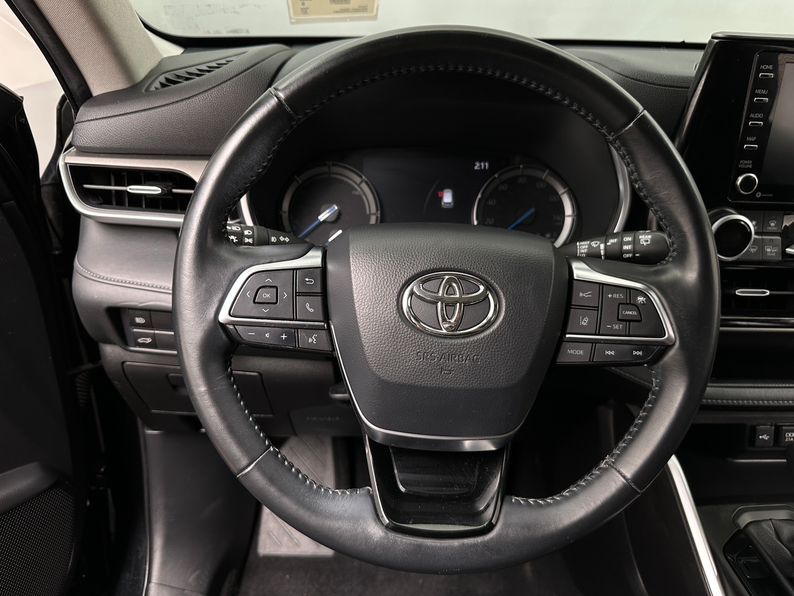 Thumbnail: 2021 Toyota Highlander - 5