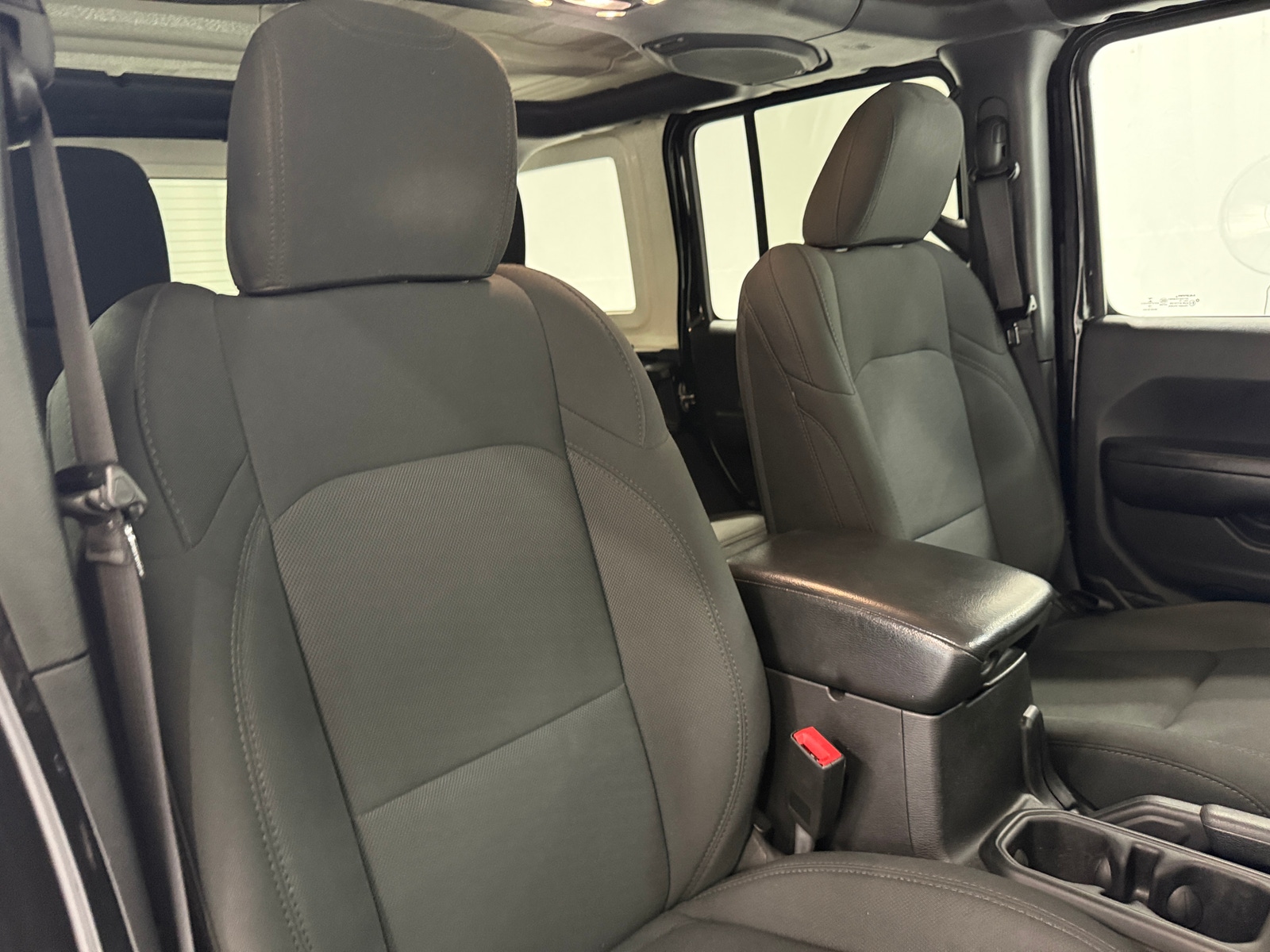 Thumbnail: 2019 Jeep Wrangler - 2
