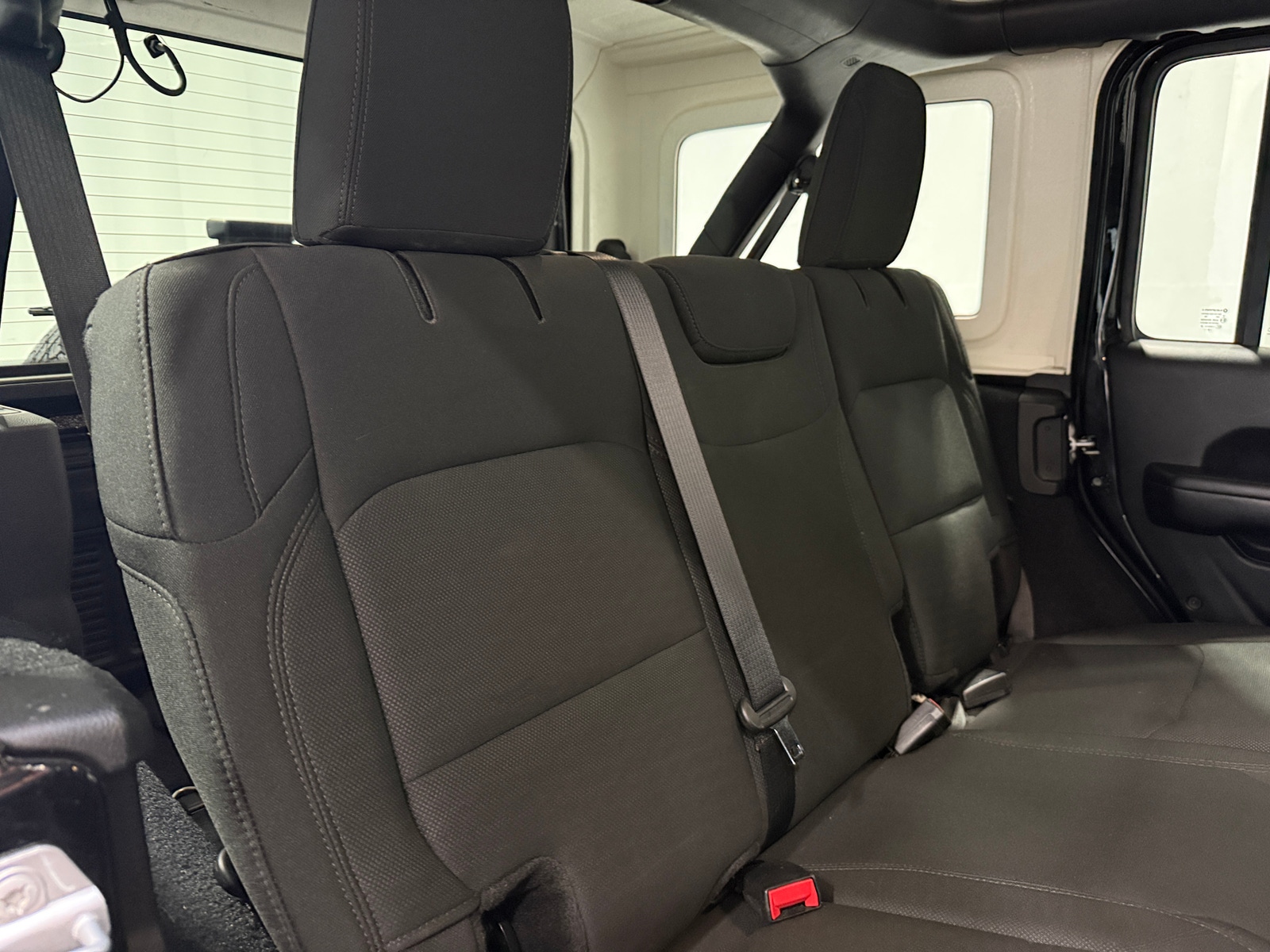 Thumbnail: 2019 Jeep Wrangler - 6