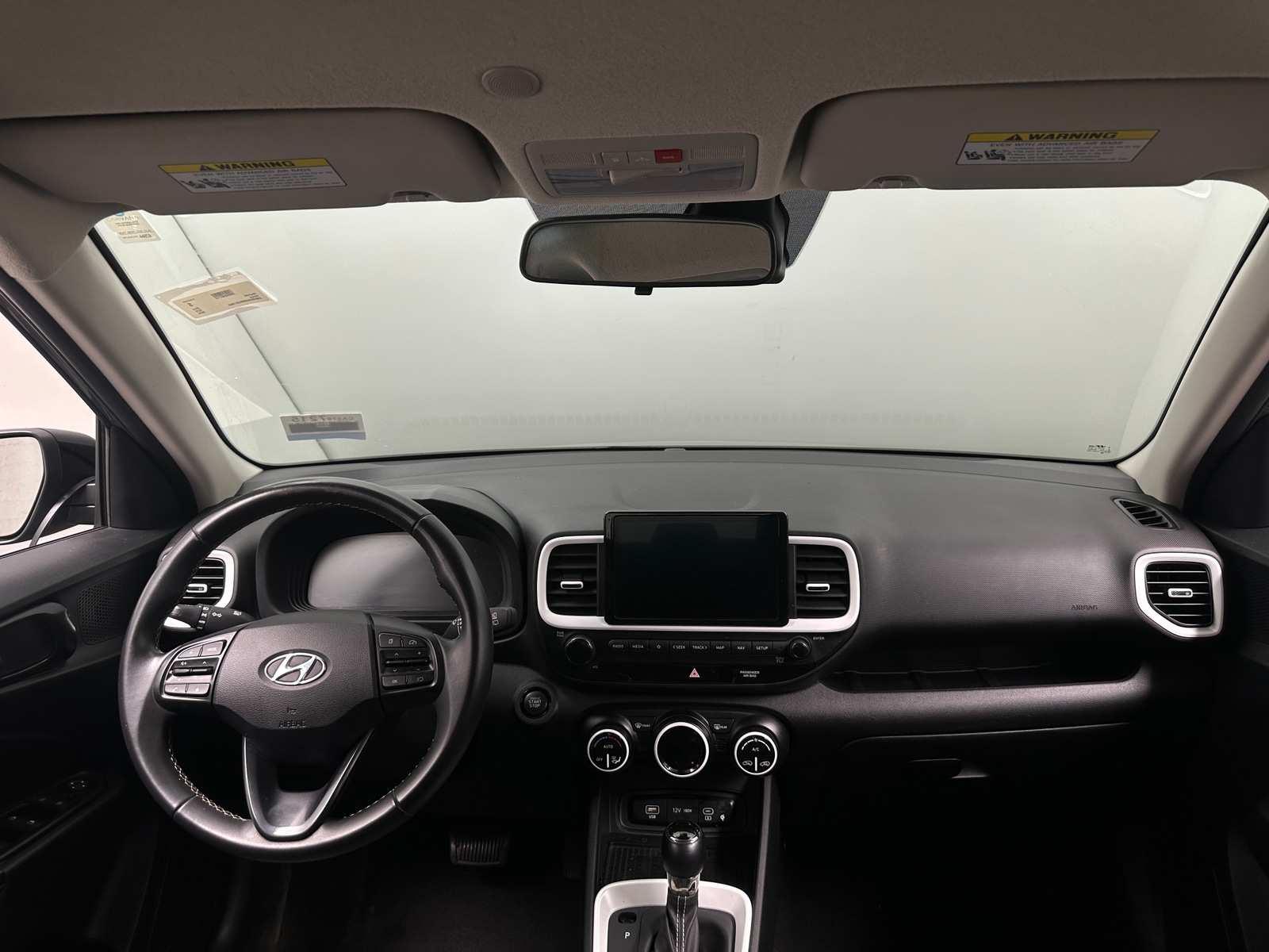 Thumbnail: 2024 Hyundai Venue - 3
