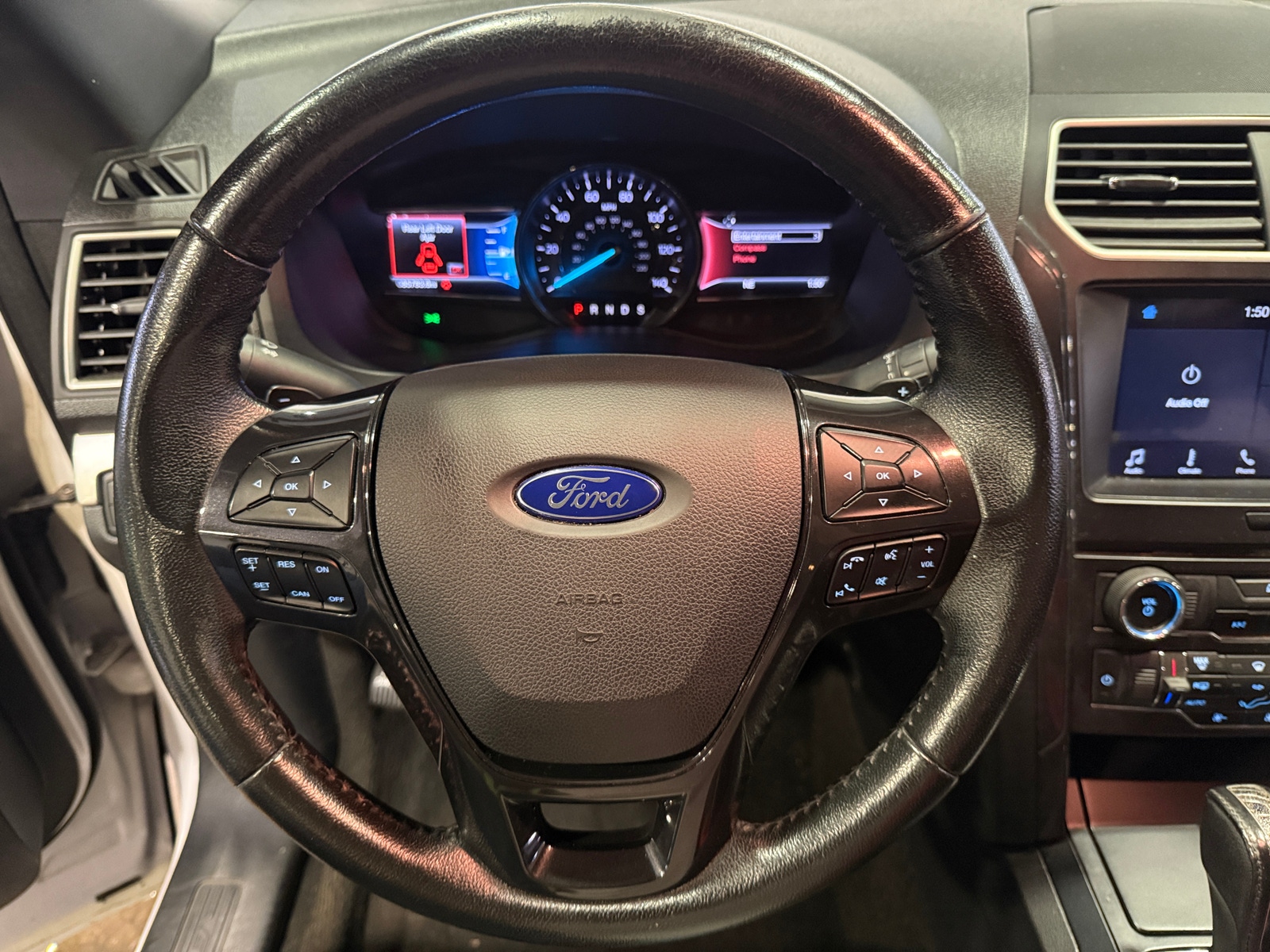Thumbnail: 2017 Ford Explorer - 5