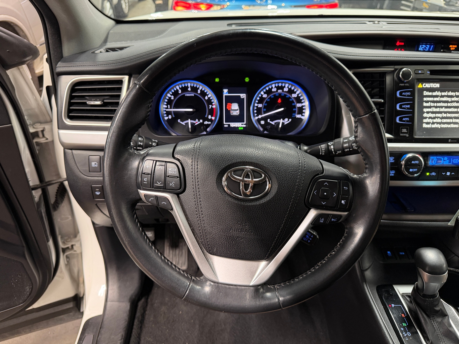 Thumbnail: 2017 Toyota Highlander - 4