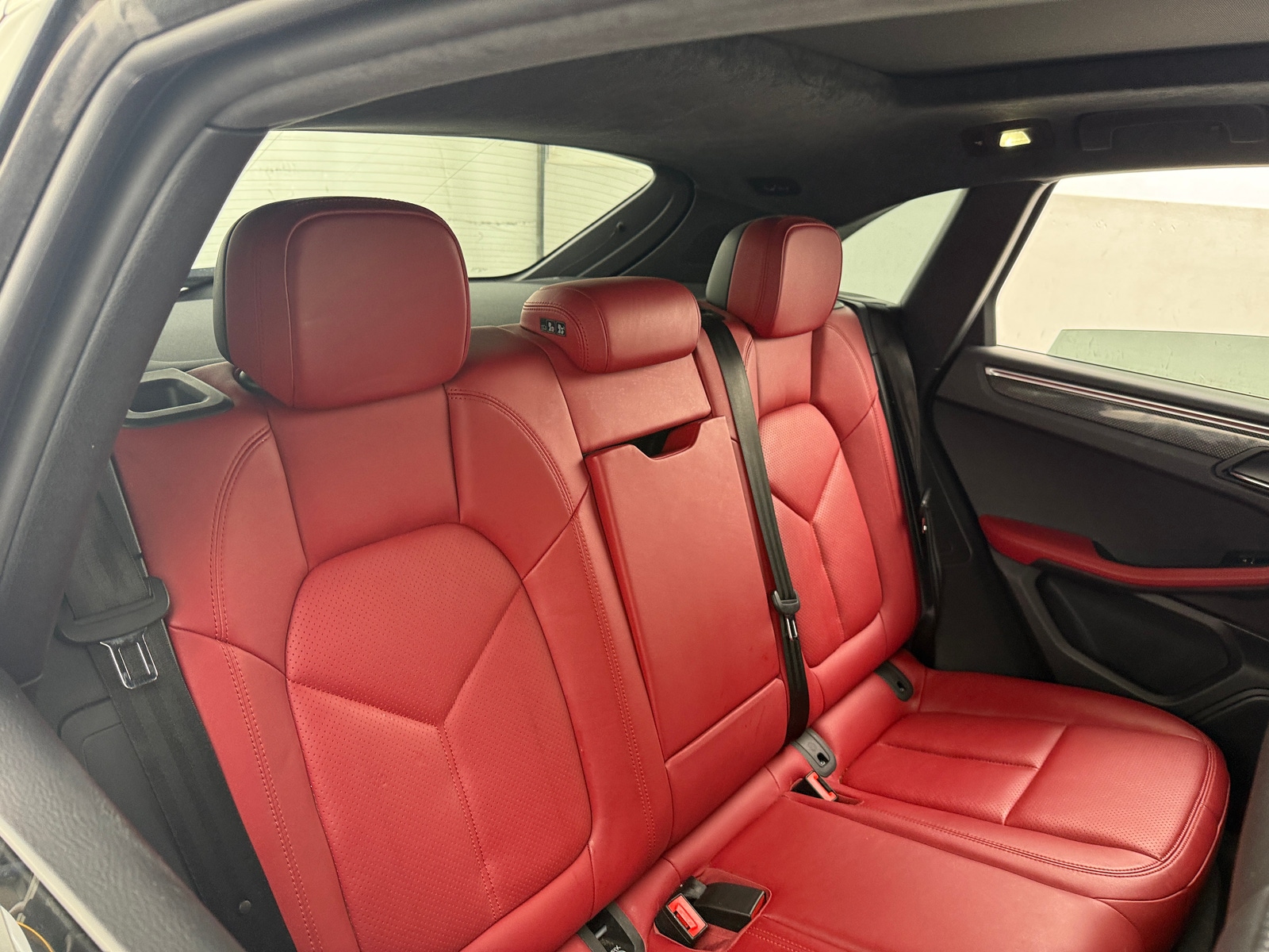 Thumbnail: 2018 Porsche Macan - 5