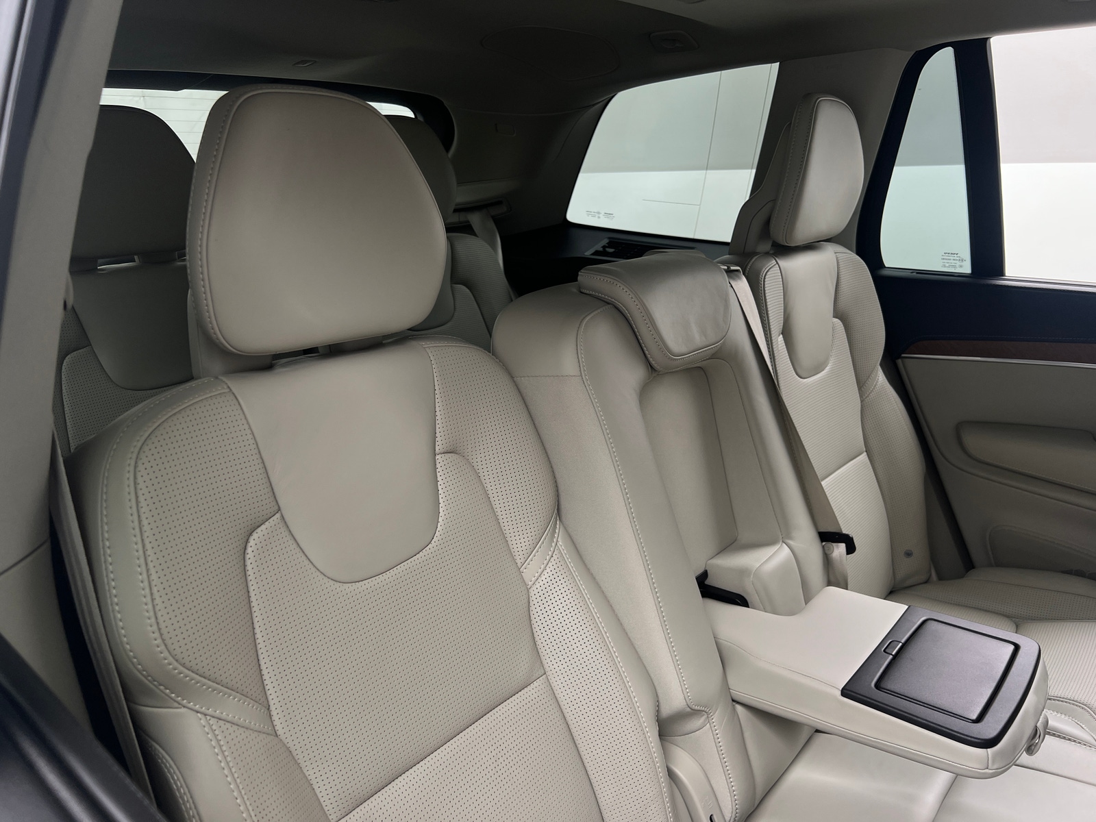 Thumbnail: 2017 Volvo XC90 - 5