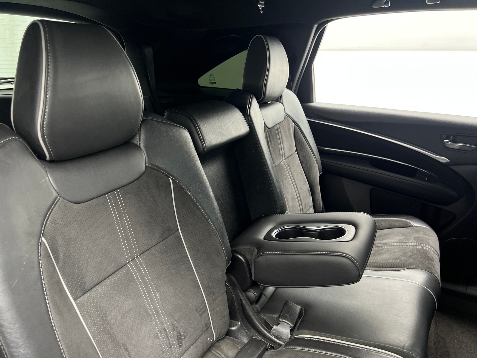 Thumbnail: 2019 Acura MDX - 5