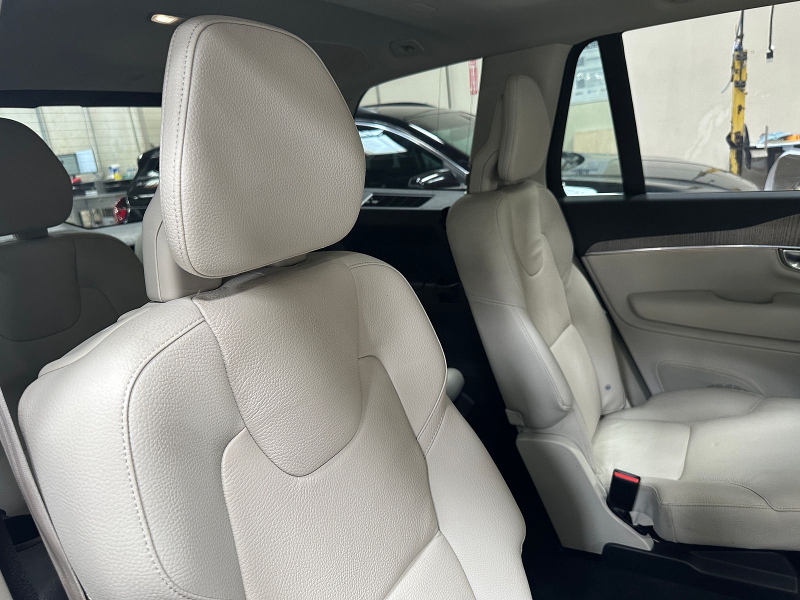 Thumbnail: 2023 Volvo XC90 - 6