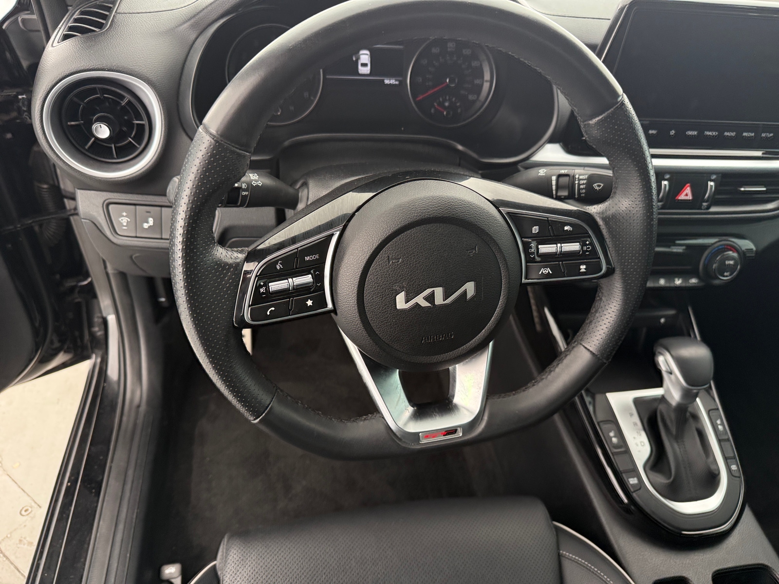 Thumbnail: 2024 Kia Forte - 4