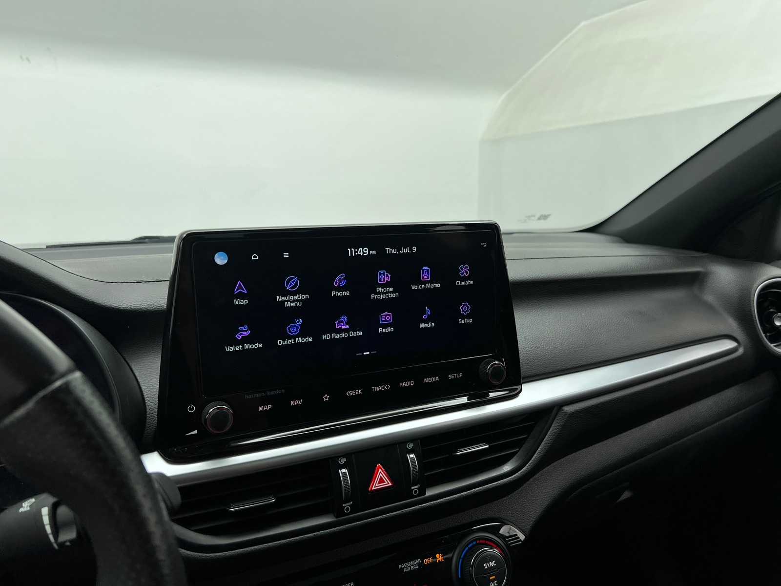 Thumbnail: 2024 Kia Forte - 3
