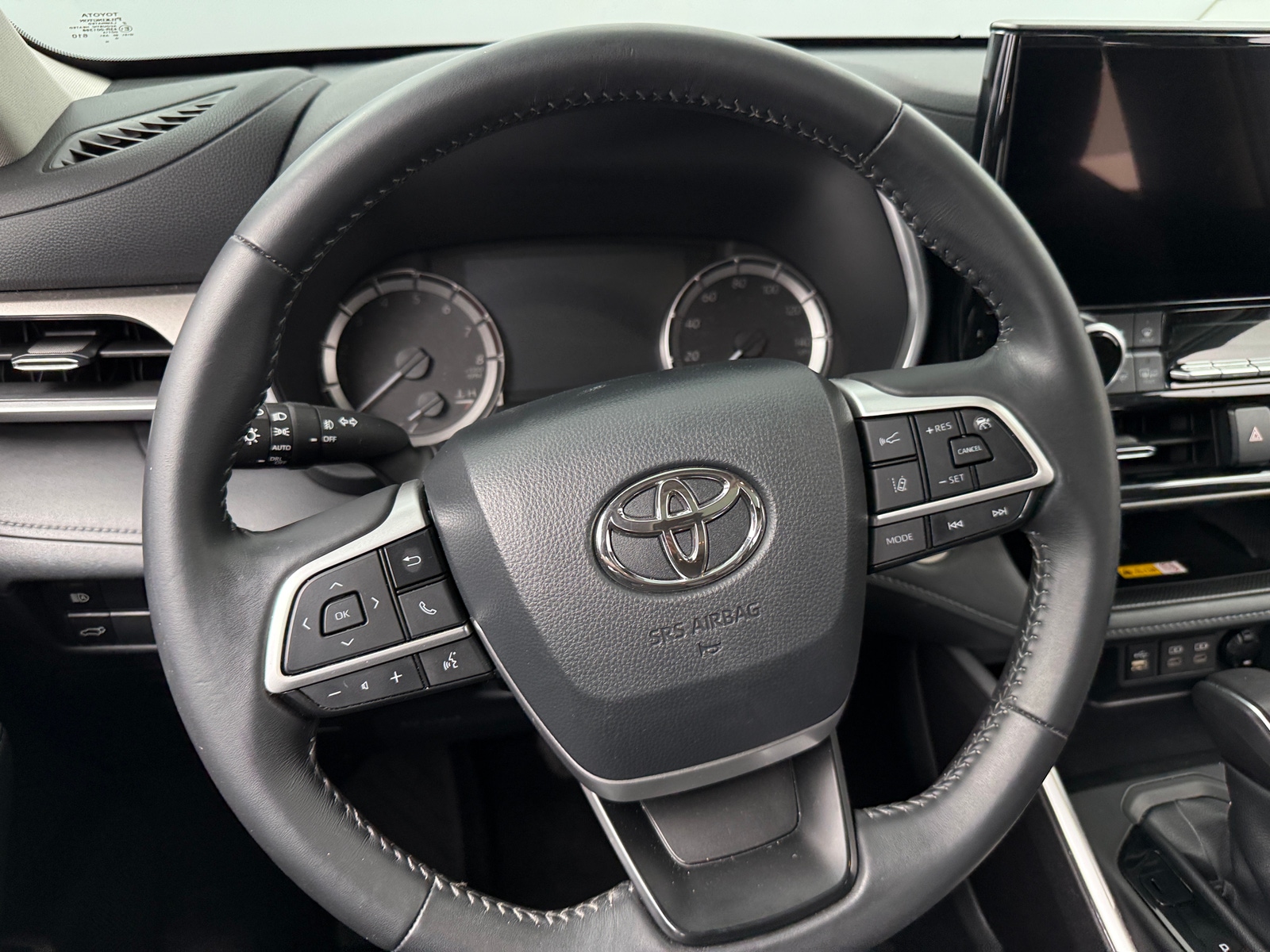 Thumbnail: 2024 Toyota Highlander - 5