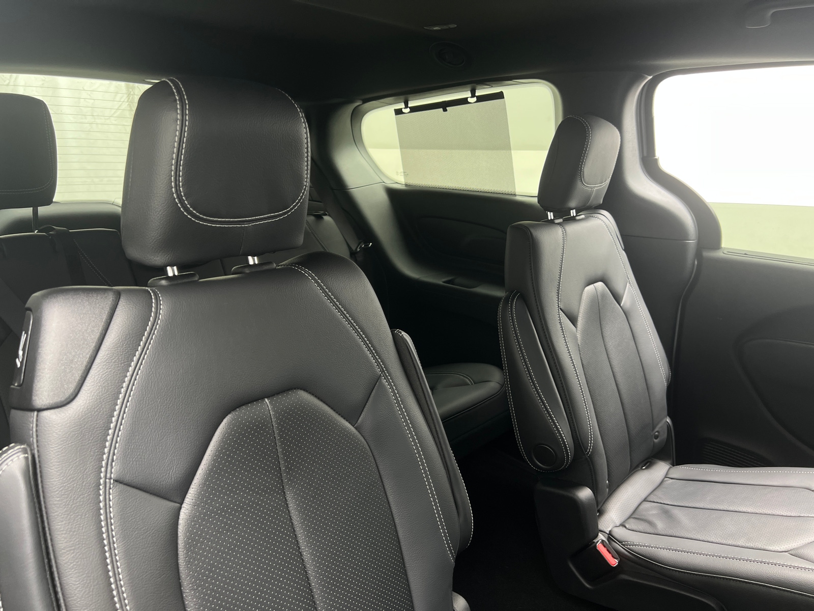 Thumbnail: 2019 Chrysler Pacifica - 5
