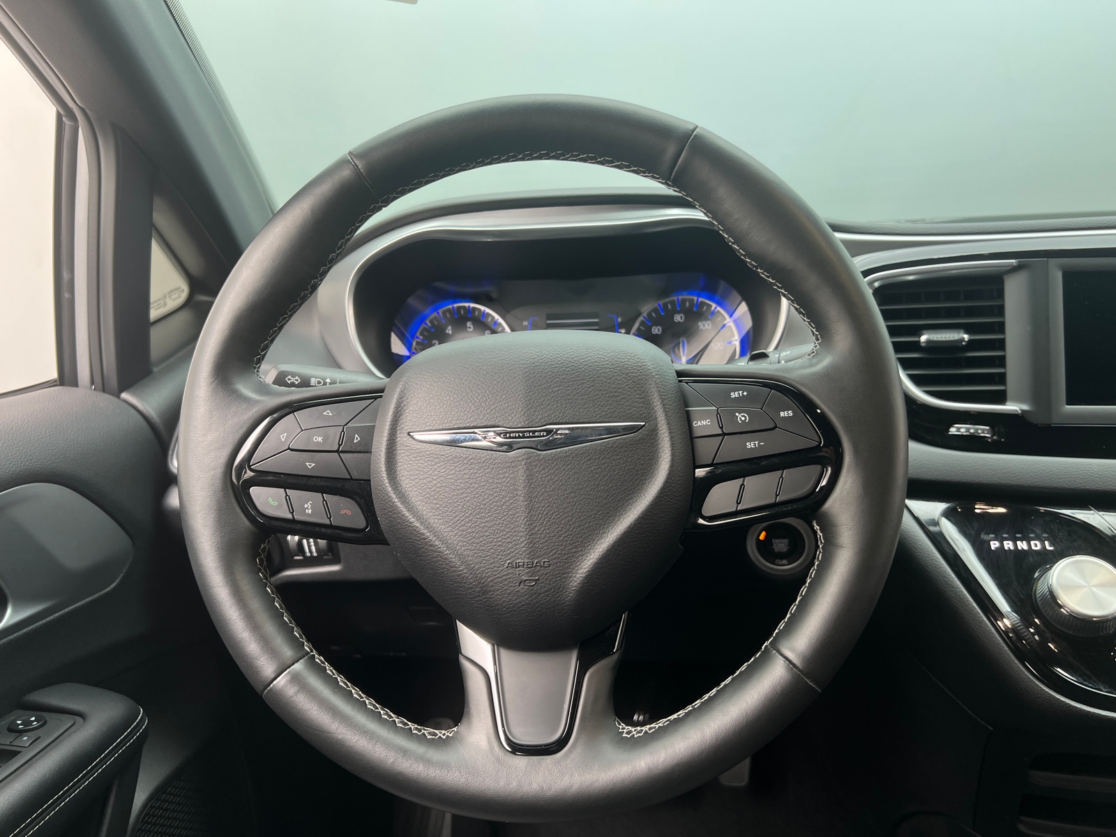 Thumbnail: 2019 Chrysler Pacifica - 4
