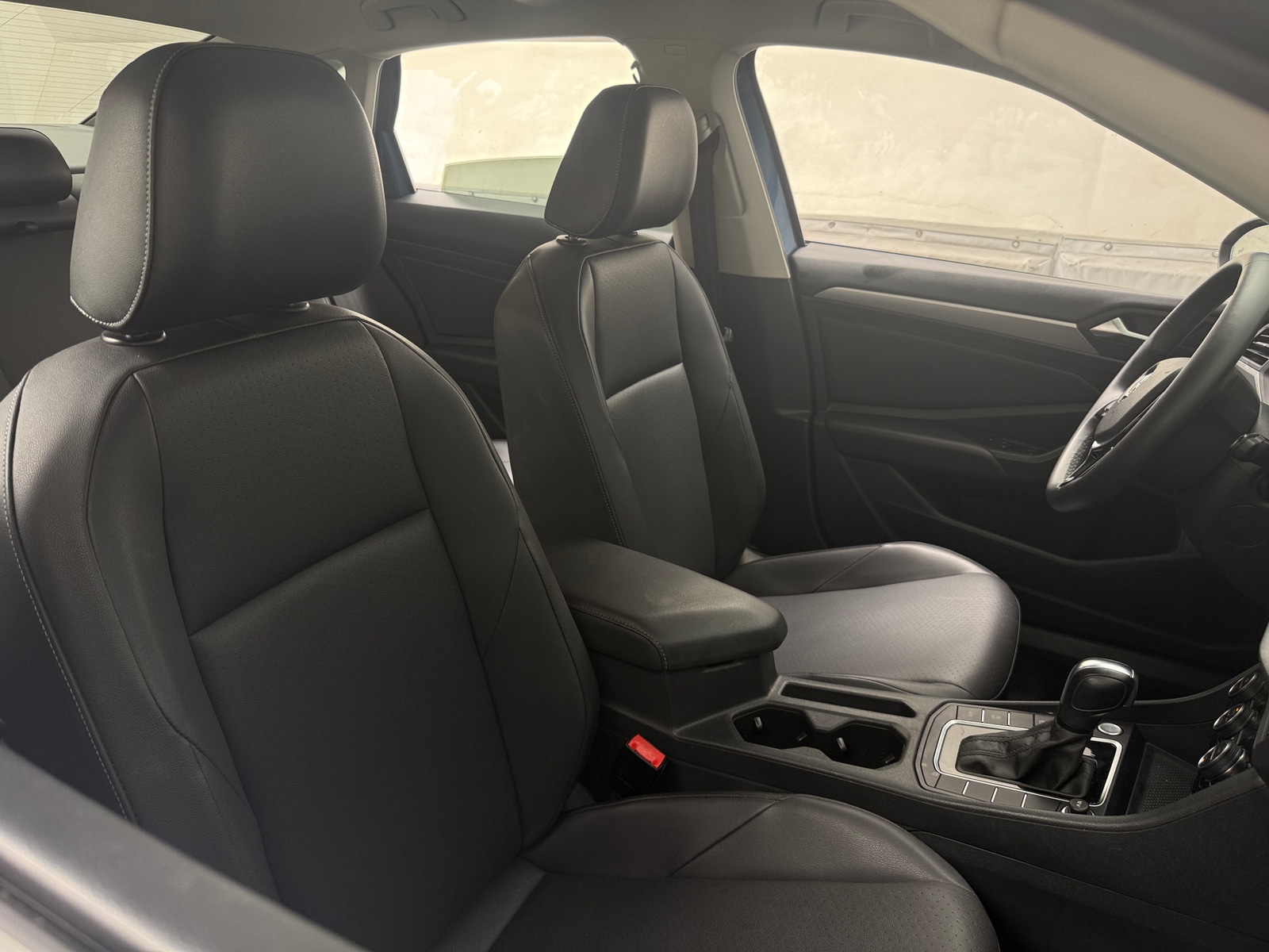 Thumbnail: 2020 Volkswagen Jetta - 2