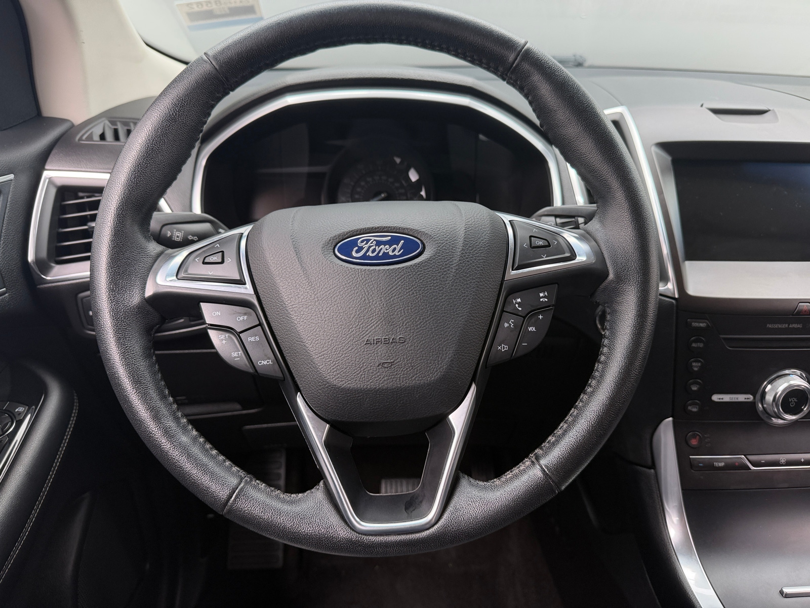 Thumbnail: 2019 Ford Edge - 4