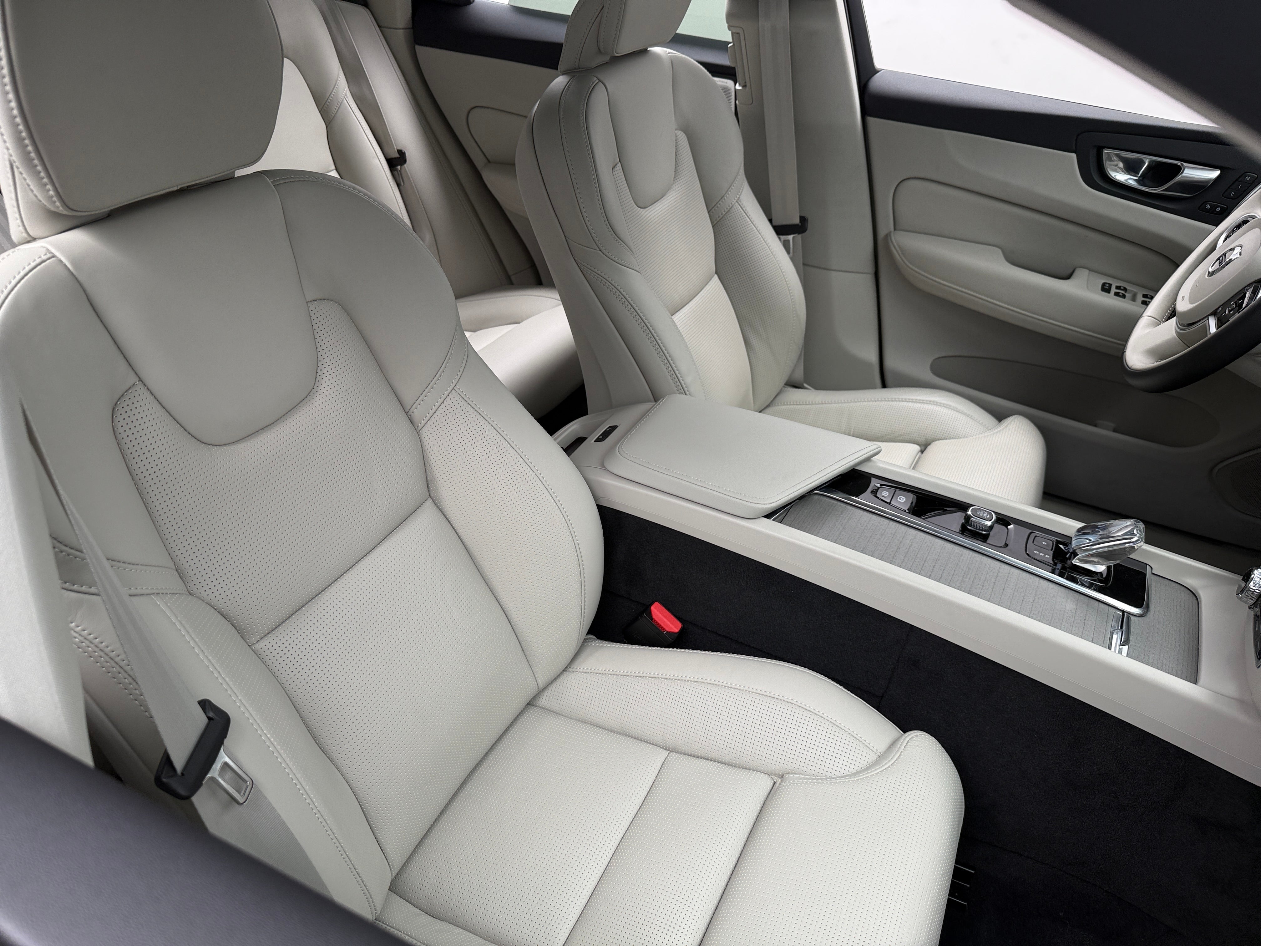 2023 Volvo XC60 Recharge Plug-In Hybrid