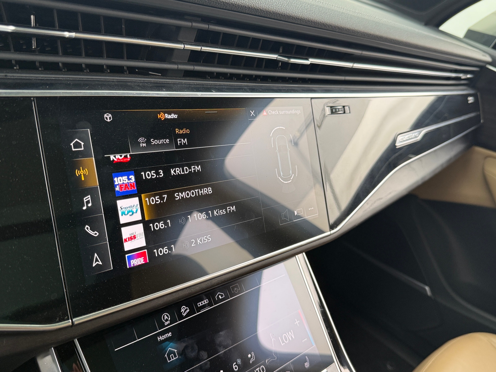 Thumbnail: 2023 Audi Q7 - 3