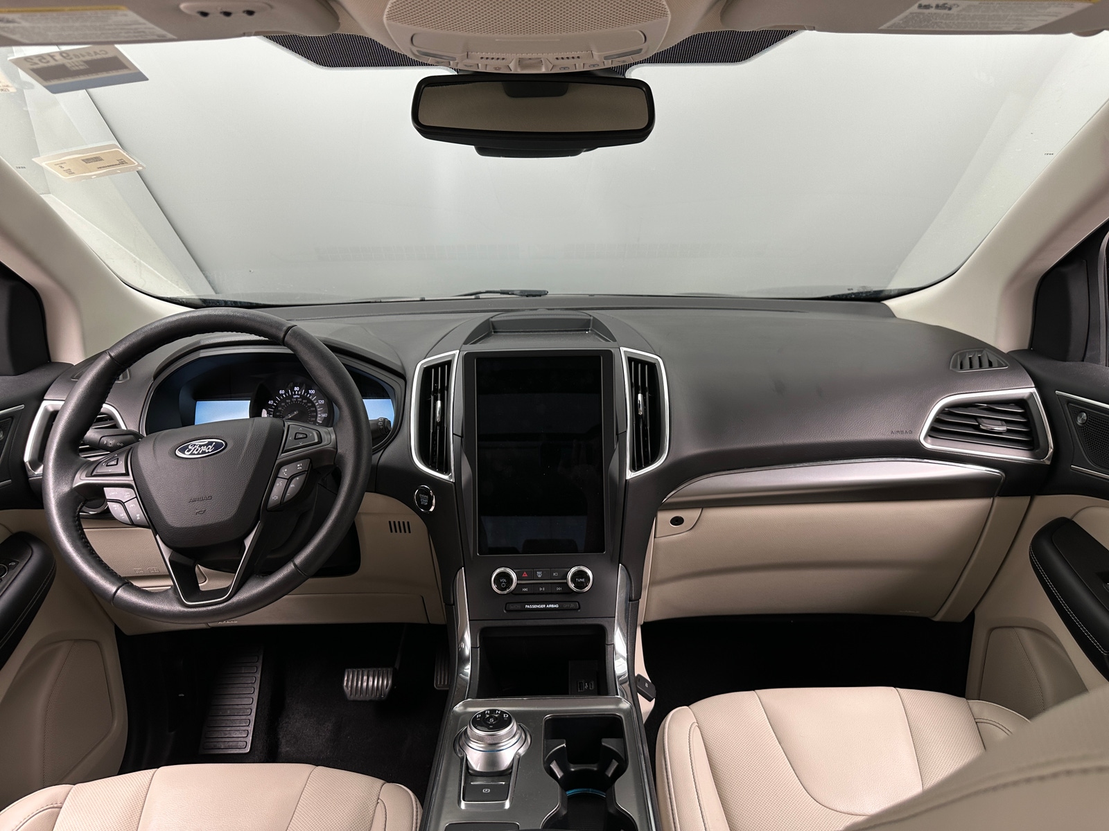 Thumbnail: 2022 Ford Edge - 2
