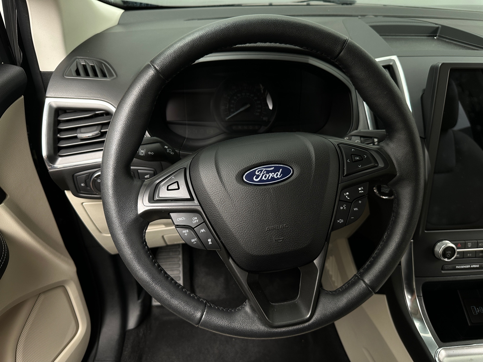 Thumbnail: 2022 Ford Edge - 4