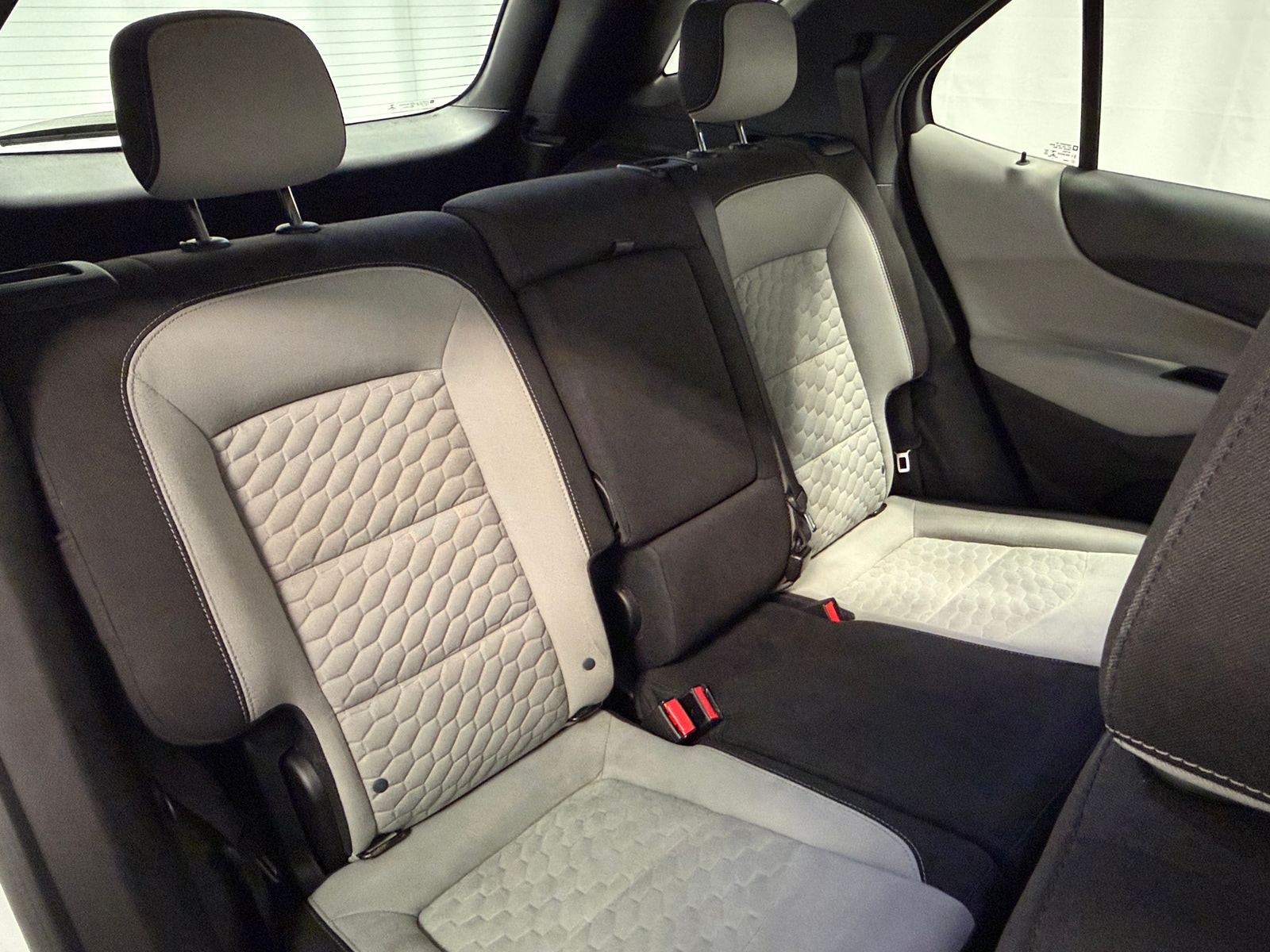 Thumbnail: 2020 Chevrolet Equinox - 6