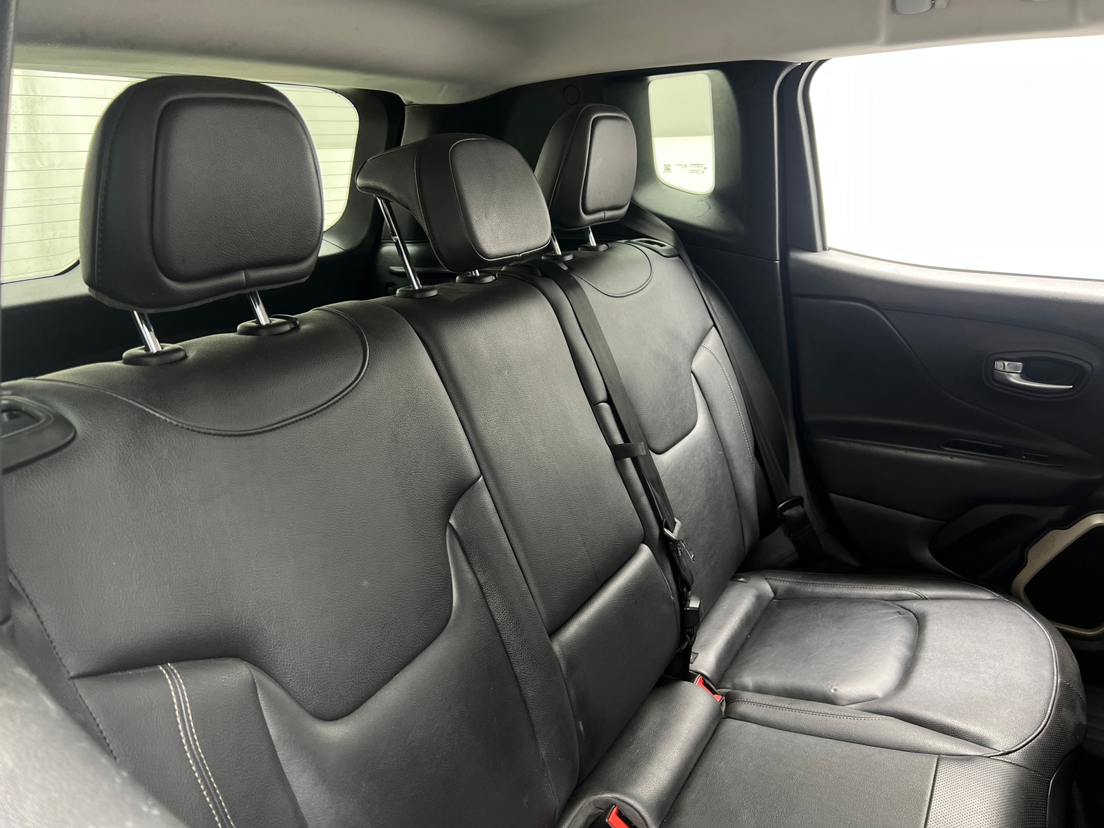 Thumbnail: 2017 Jeep Renegade - 5
