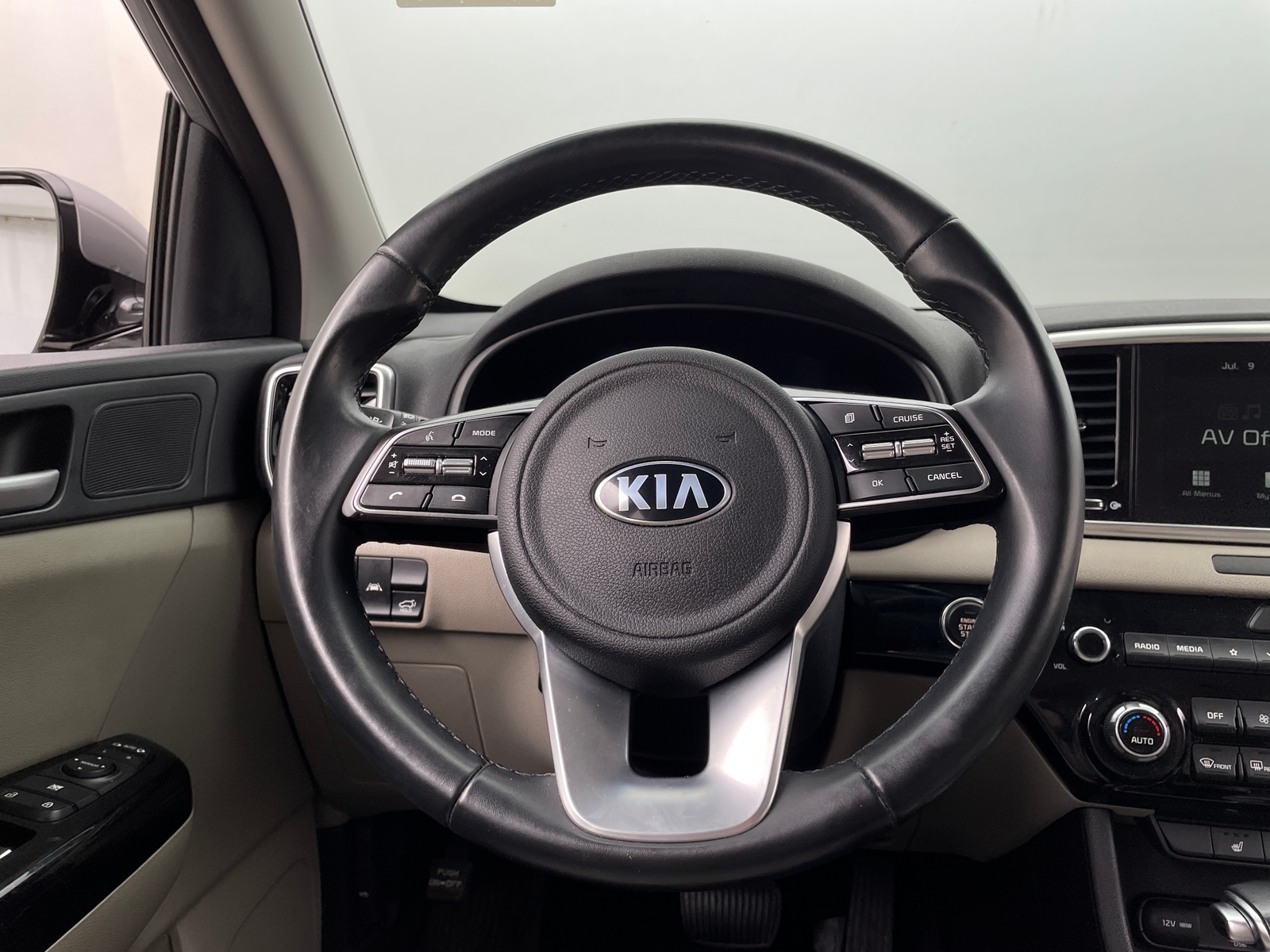 Thumbnail: 2022 Kia Sportage - 4