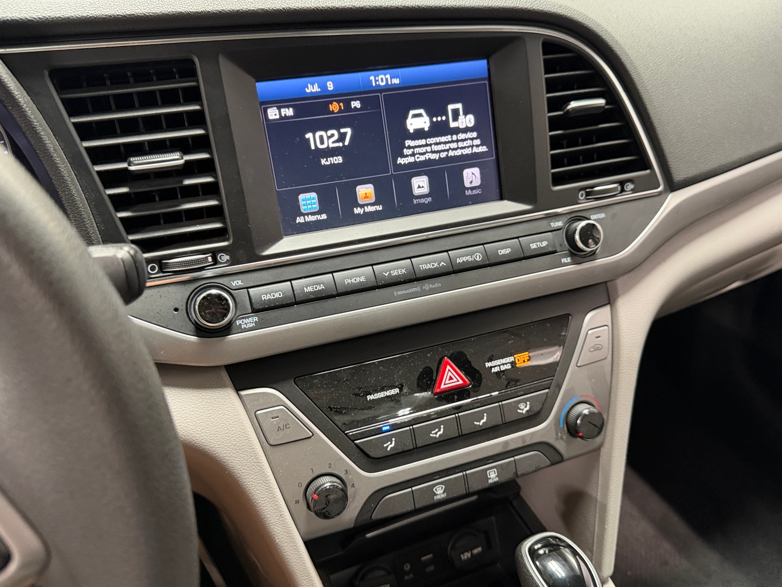 Thumbnail: 2017 Hyundai Elantra - 4