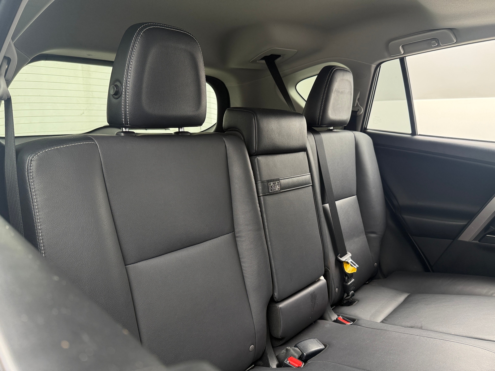Thumbnail: 2018 Toyota RAV4 - 6