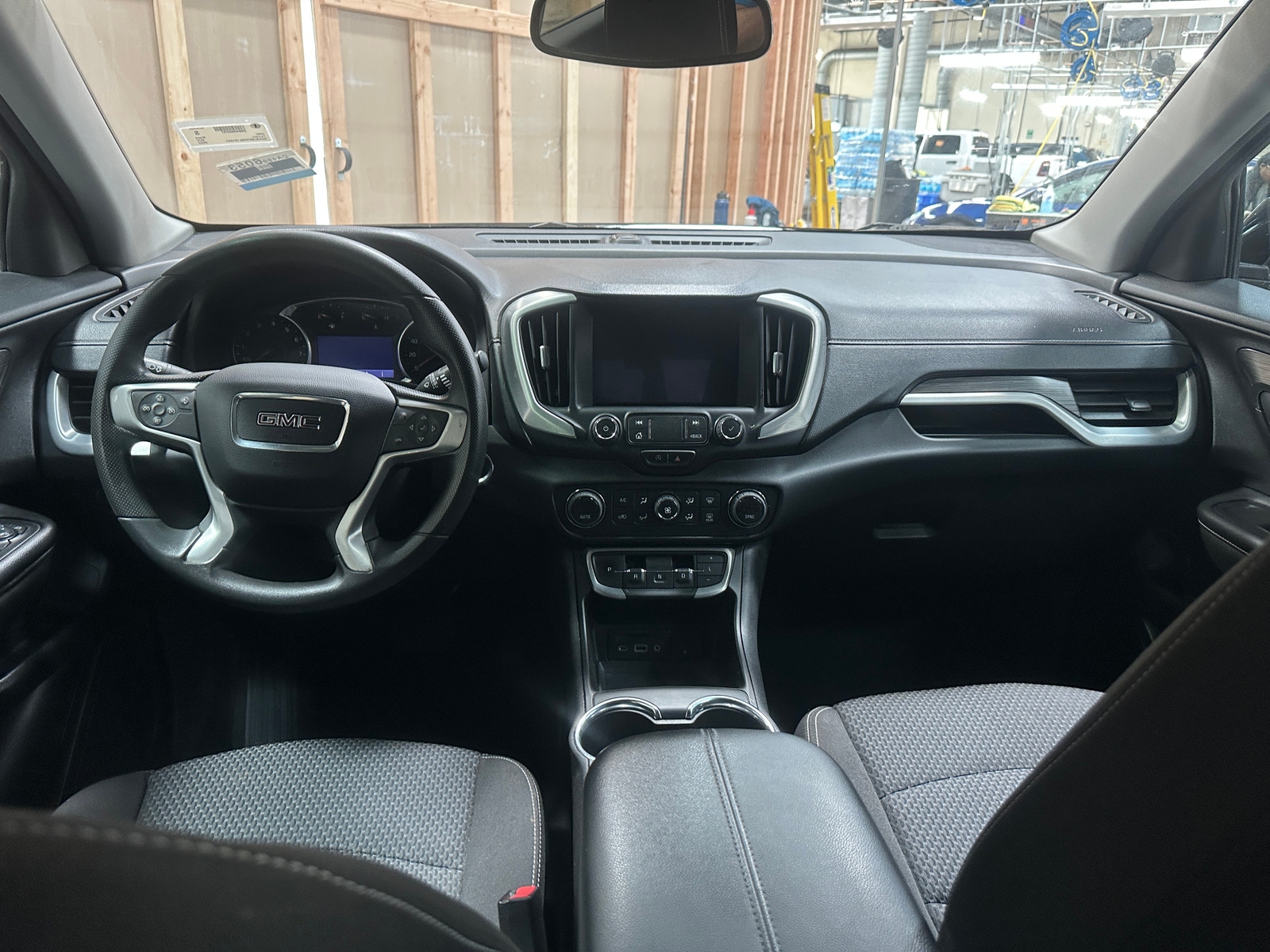 Thumbnail: 2022 GMC Terrain - 3
