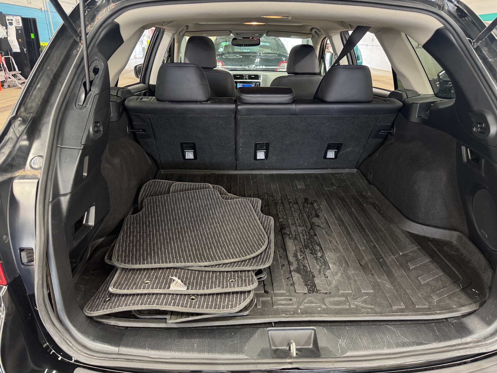 Thumbnail: 2018 Subaru Outback - 6