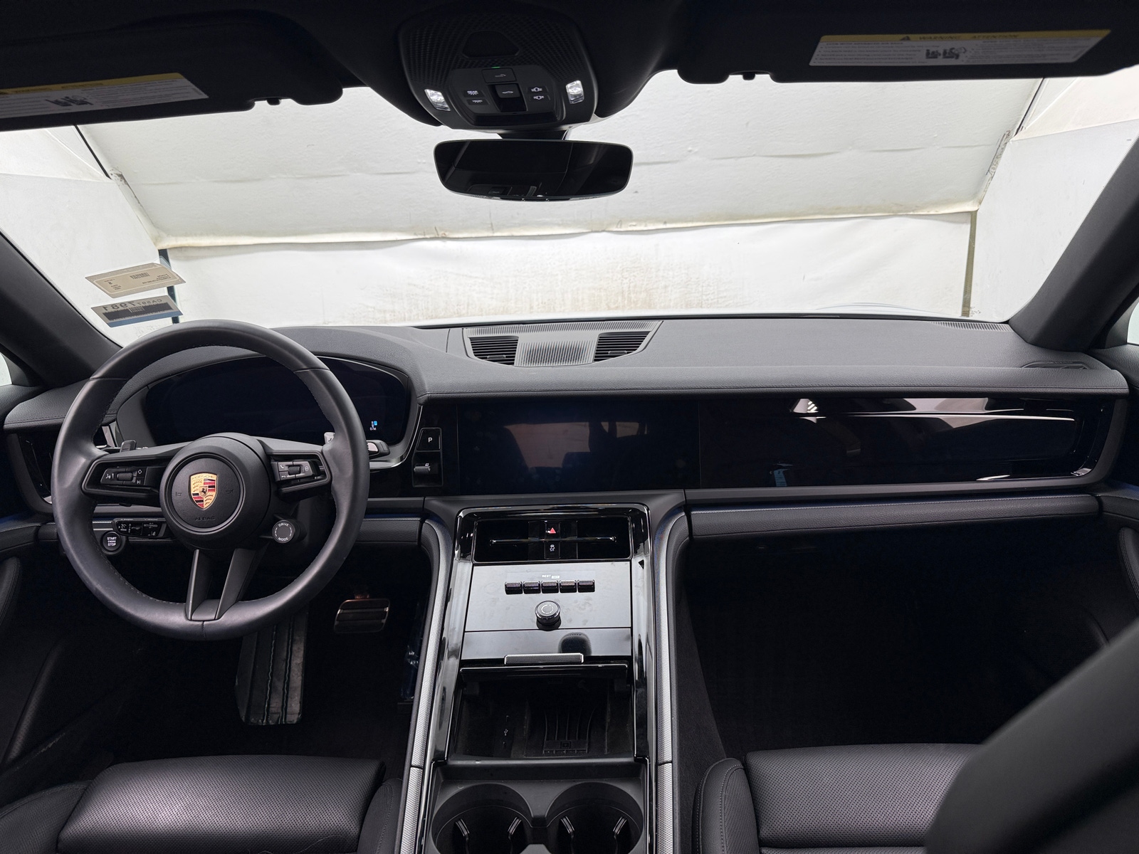 Thumbnail: 2025 Porsche Panamera - 2